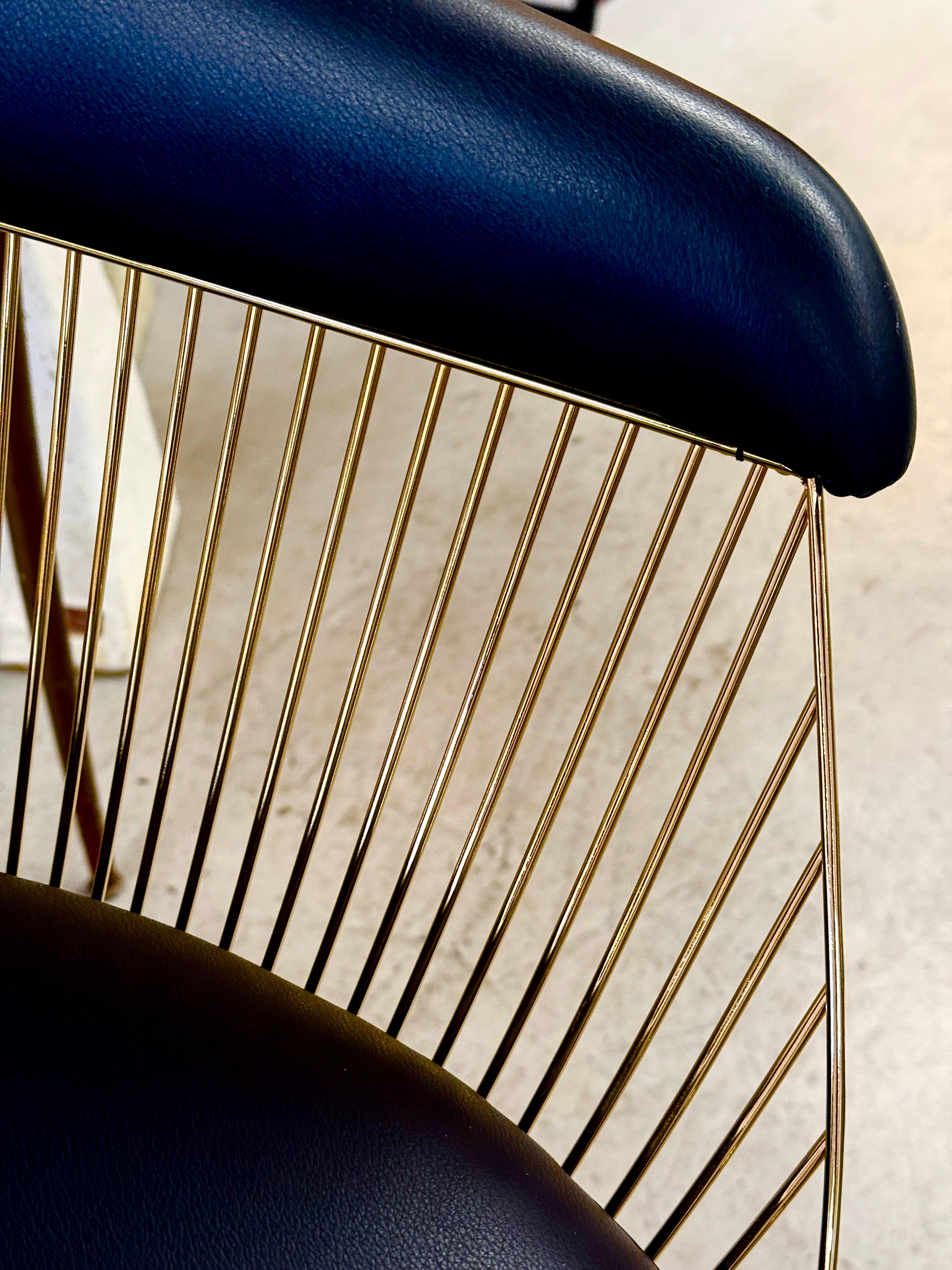 Warren Platner for Knoll Gold Plated Armchair with Andes Black Leather For Sale 3