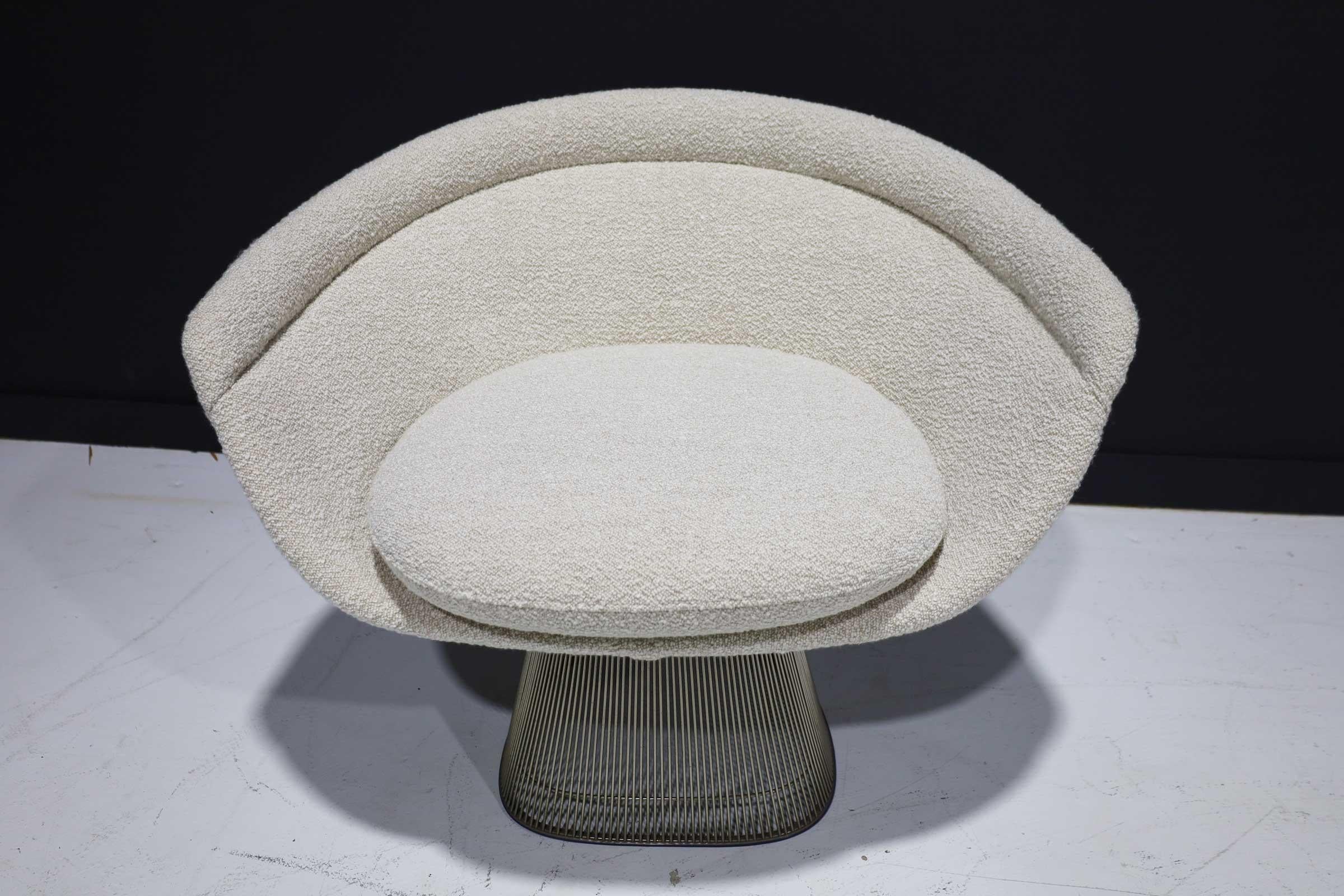 Warren Platner for Knoll Lounge Chair in Off-White Boucle In Good Condition In Dallas, TX