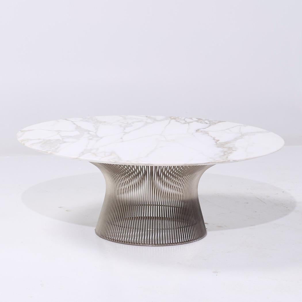 Warren Platner pour Knoll table basse en marbre du milieu du siècle dernier

Cette table basse mesure : 42 de large x 42 de profond x 15 de haut

Nous prenons nos photos dans un studio à éclairage contrôlé afin de montrer le plus de détails
