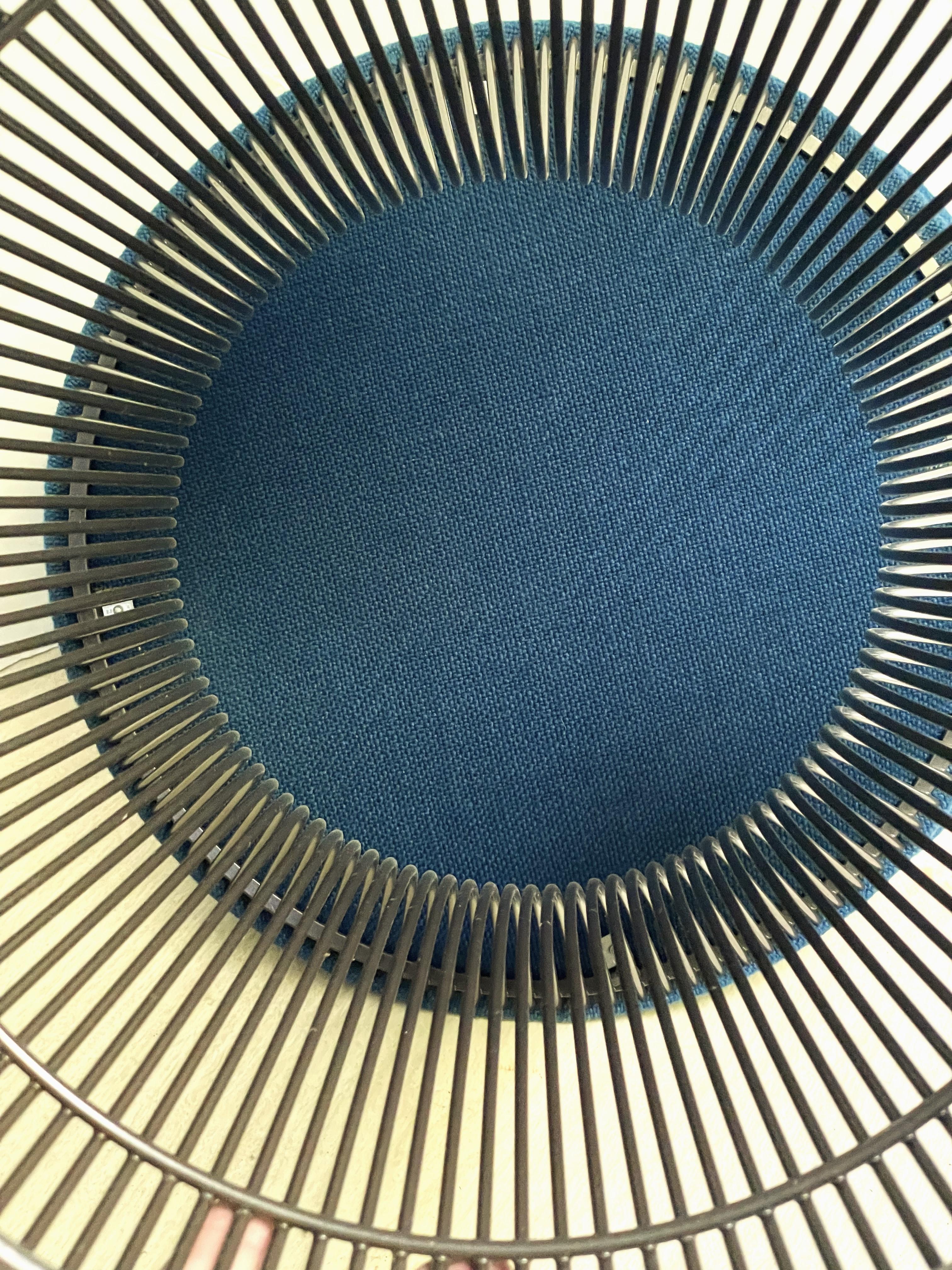Warren Platner Knoll Taburete Internacional Original Tela Azul Metal Bronce en venta 6