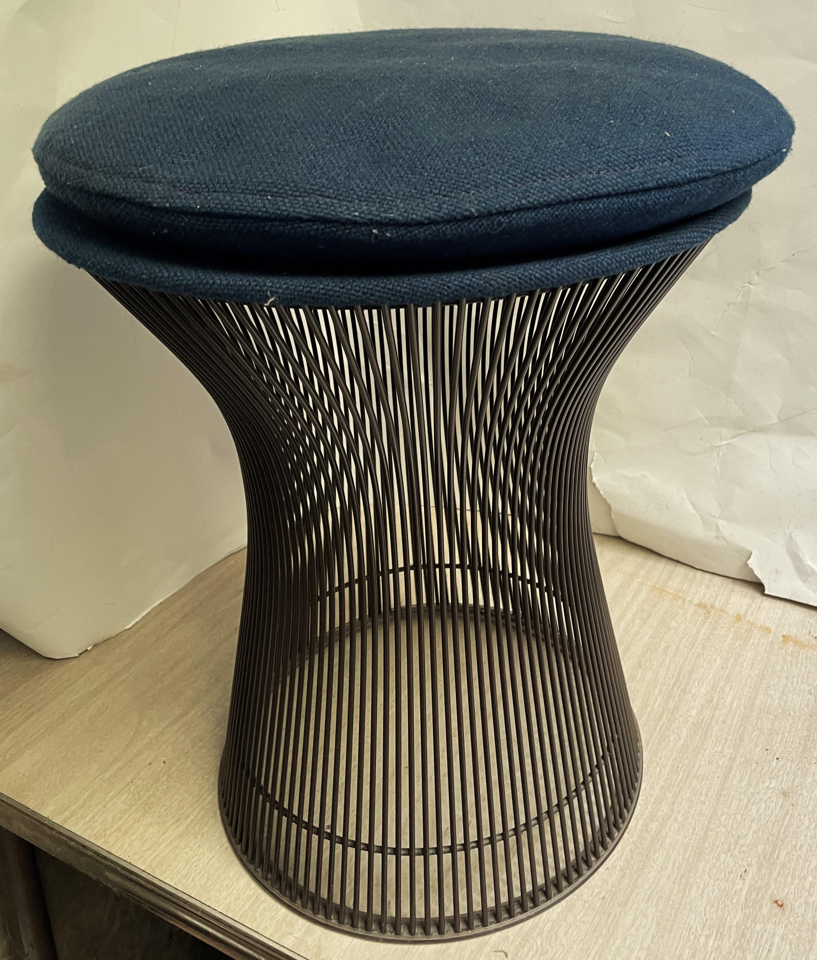Warren Platner Knoll Taburete Internacional Original Tela Azul Metal Bronce siglo XX en venta