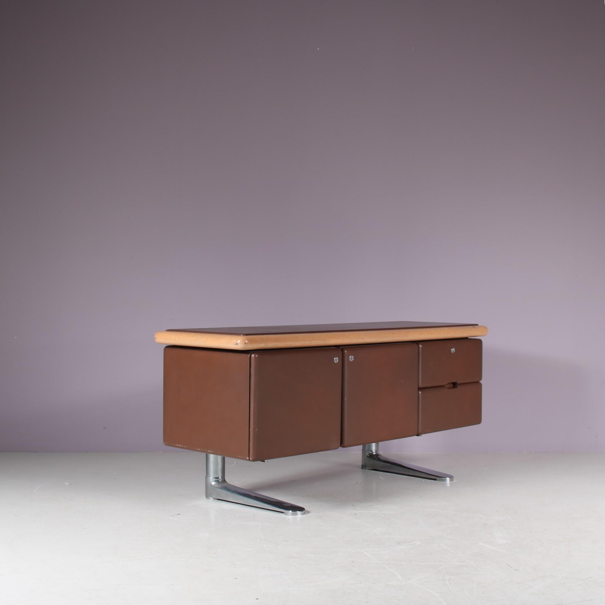 Warren Platner Leder-Sideboard für Knoll International, USA 1970 (Ende des 20. Jahrhunderts) im Angebot