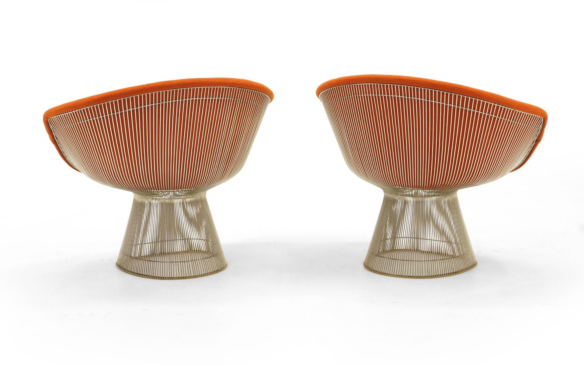 Warren Platner Lounge Chairs for Knoll, Wire Frames, Orange Maharam Fabric, Pair In Excellent Condition In Kansas City, MO
