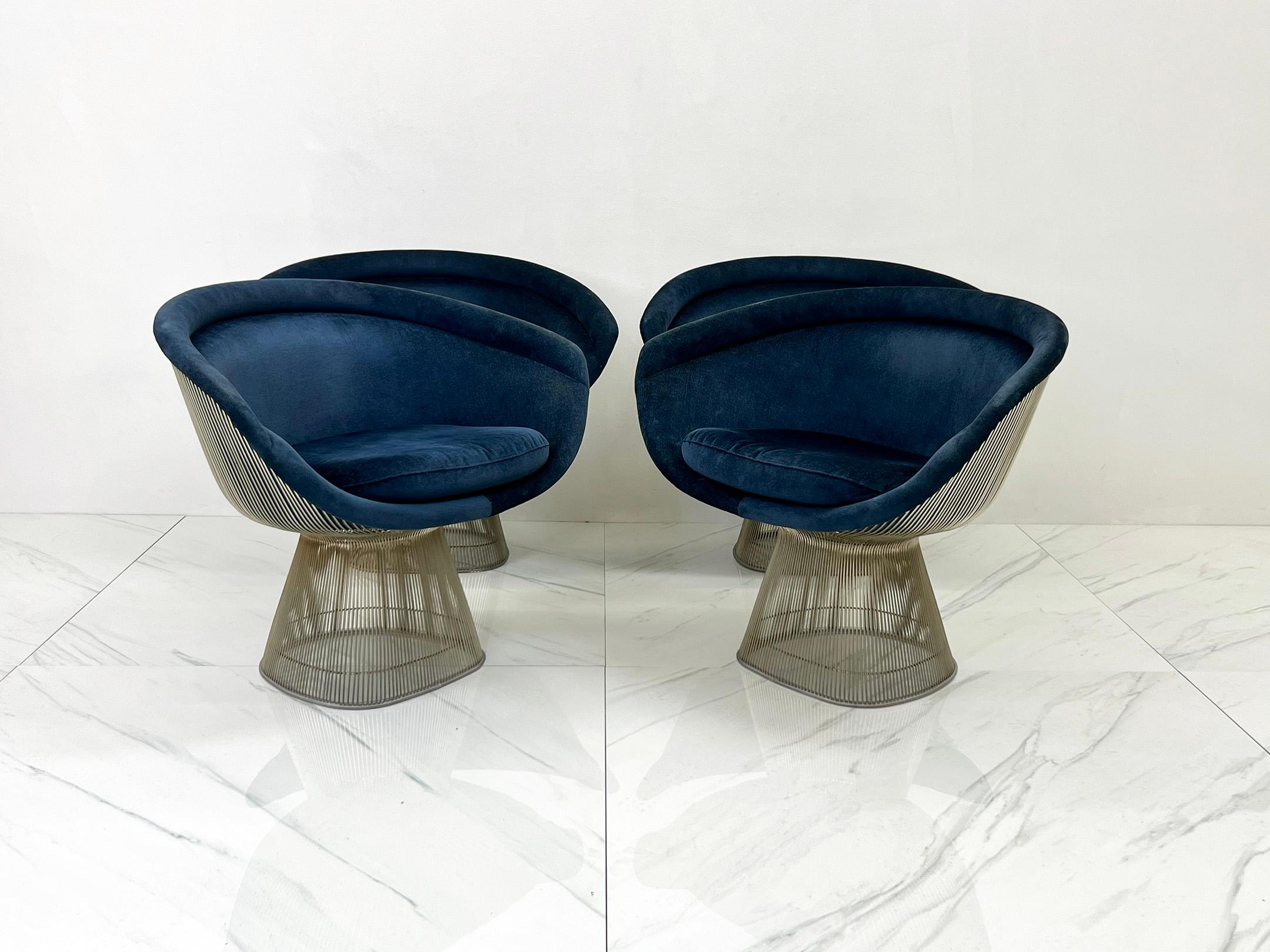 Warren Platner Lounge Chairs in Sapphire Velvet, A Pair  In Good Condition For Sale In Culver City, CA