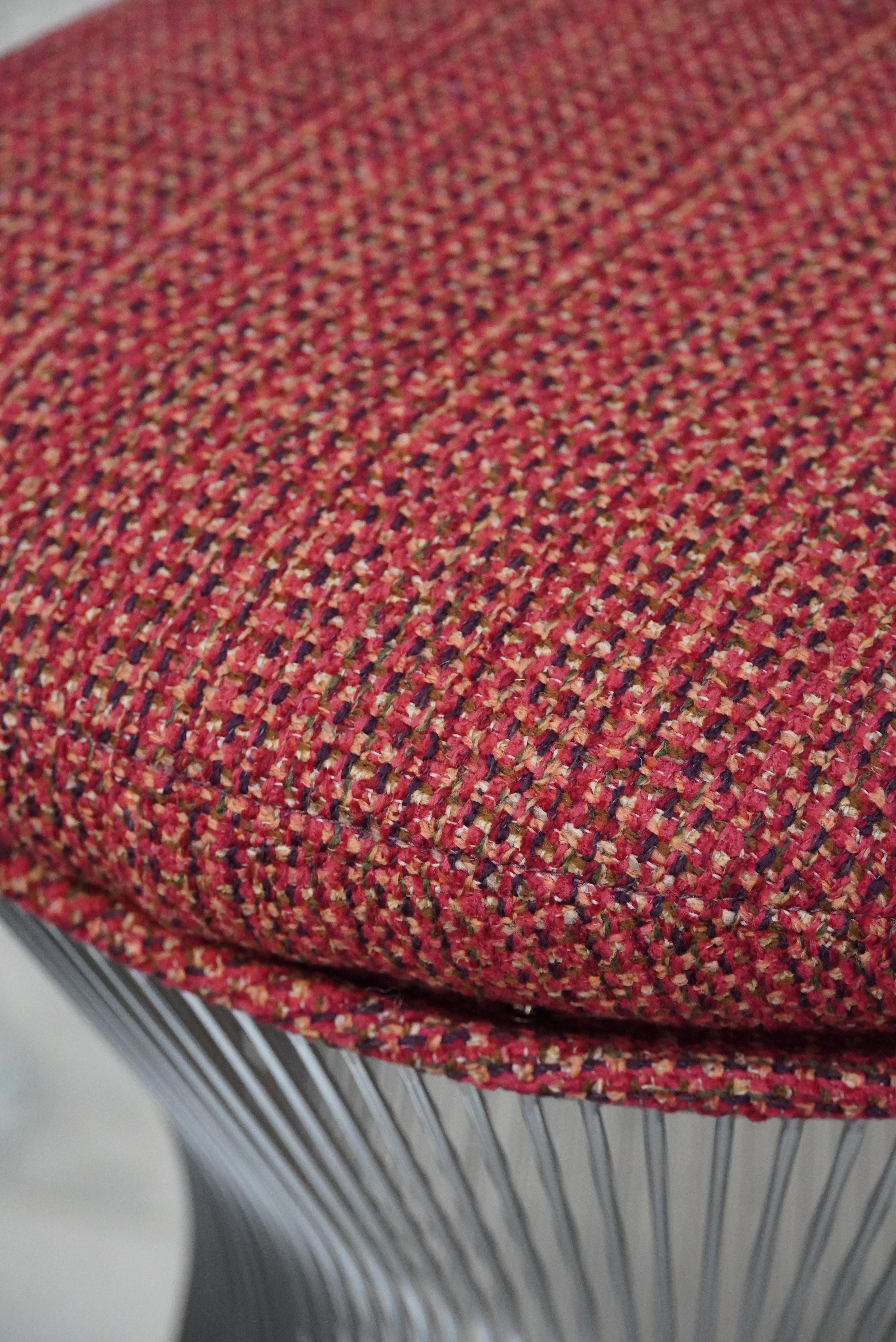 Italiano Sgabello in nichel e tessuto Warren Platner, anni '80 circa in vendita