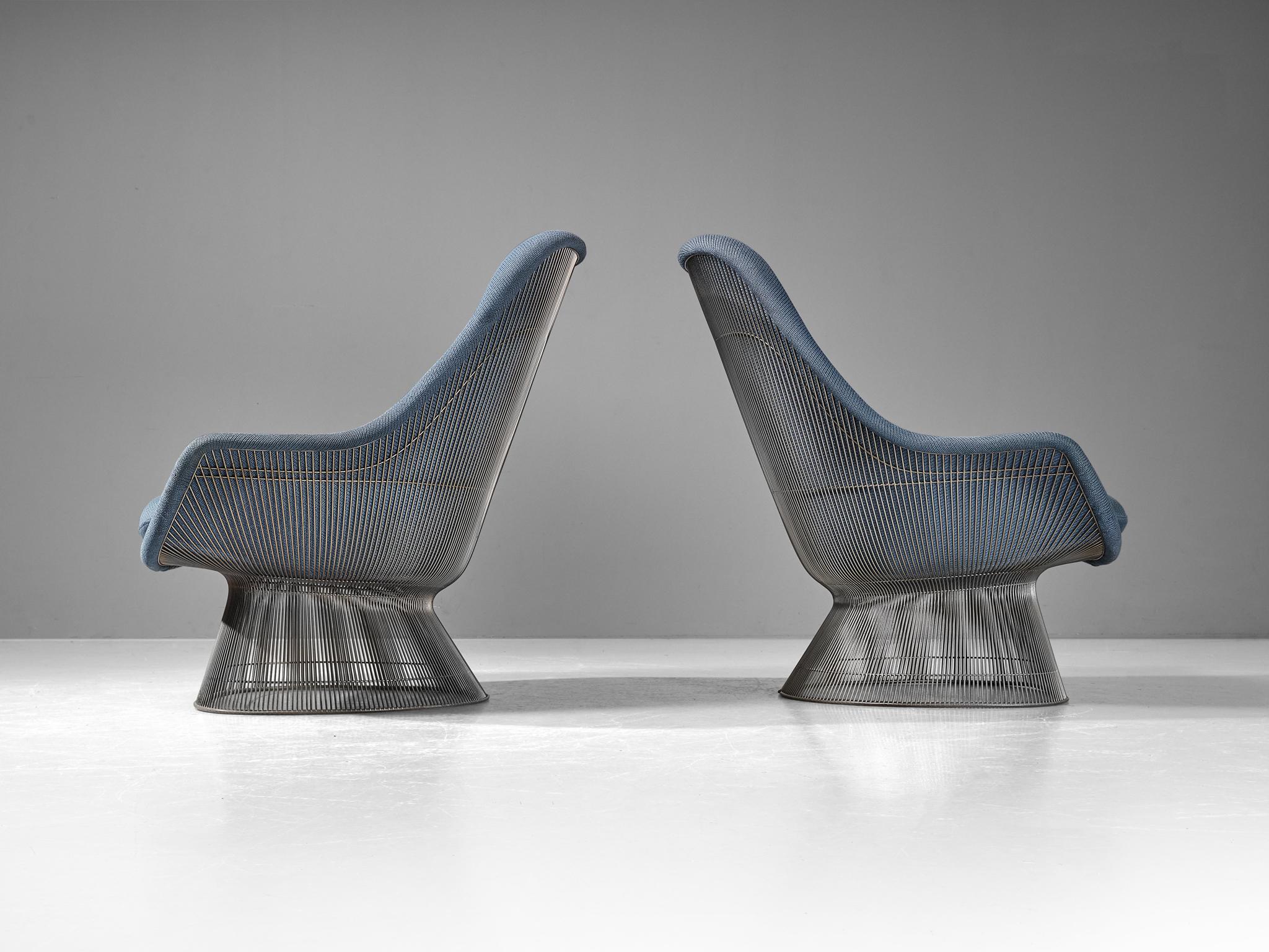 Ein Paar Easy Chairs von Warren Platner mit babyblauer Polsterung  im Zustand „Gut“ im Angebot in Waalwijk, NL