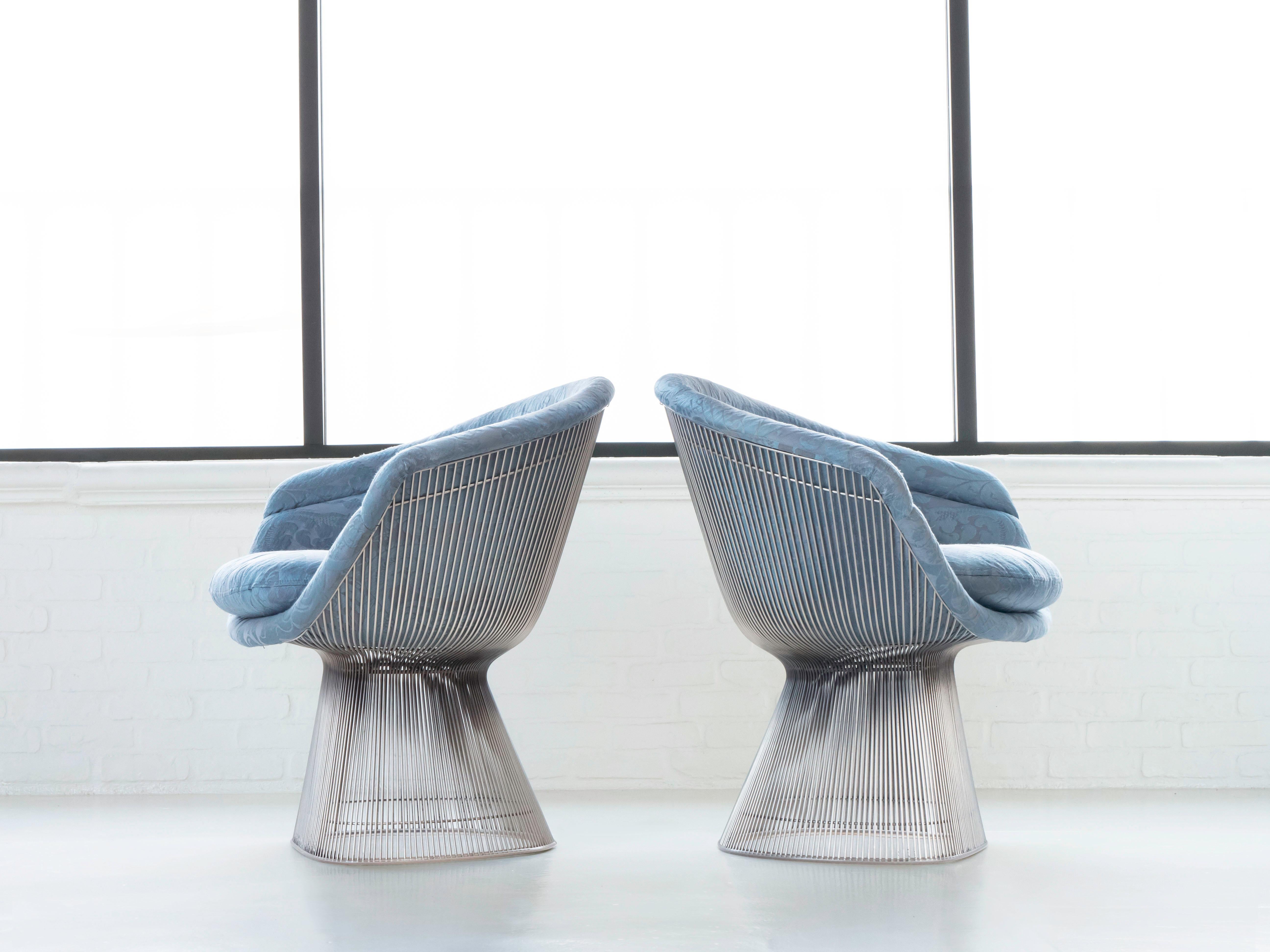 Mid-Century Modern Warren Platner Wire Frame Lounge Chairs and Matching Coffee Table for Knoll