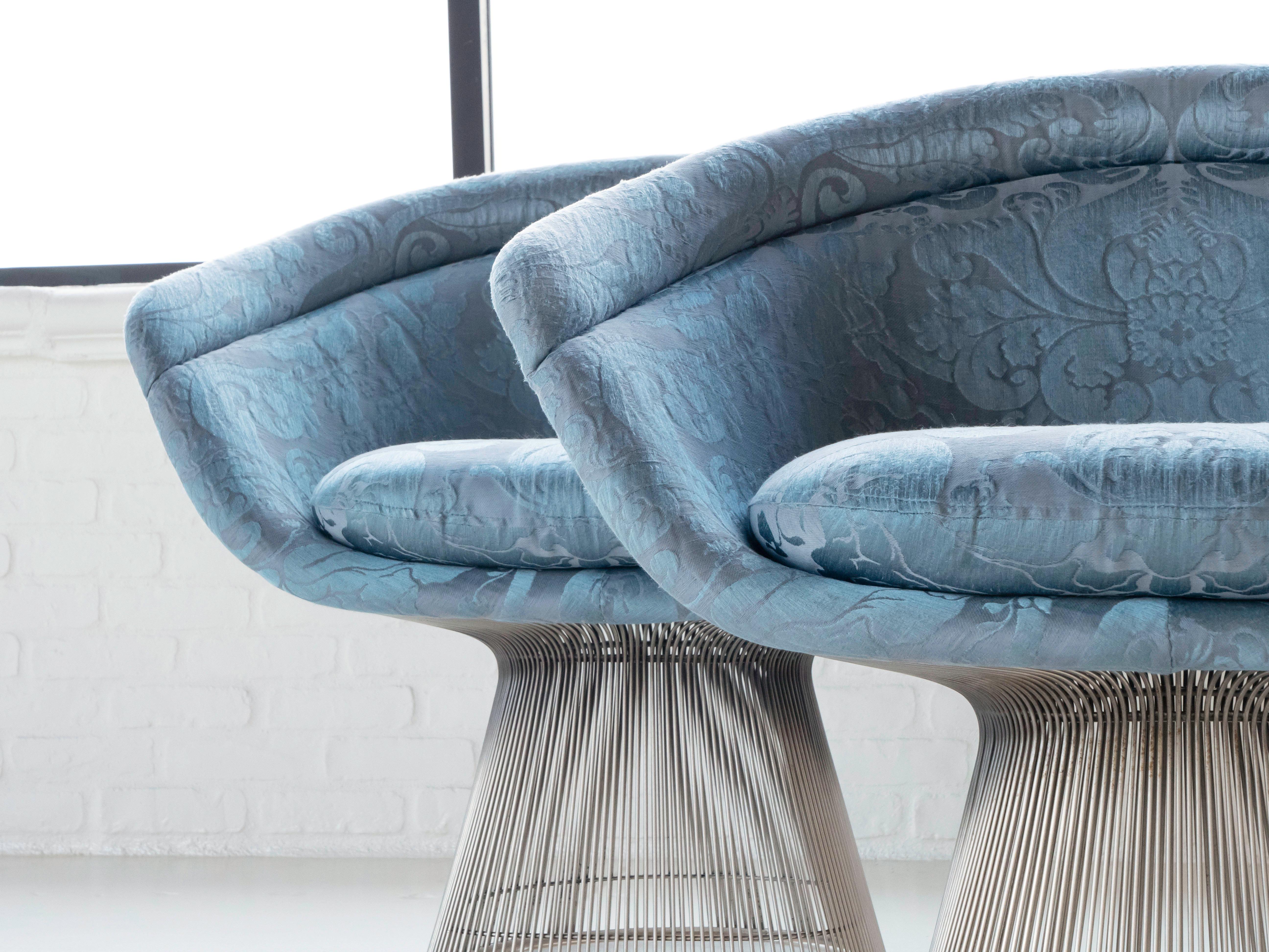 Mid-20th Century Warren Platner Wire Frame Lounge Chairs and Matching Coffee Table for Knoll