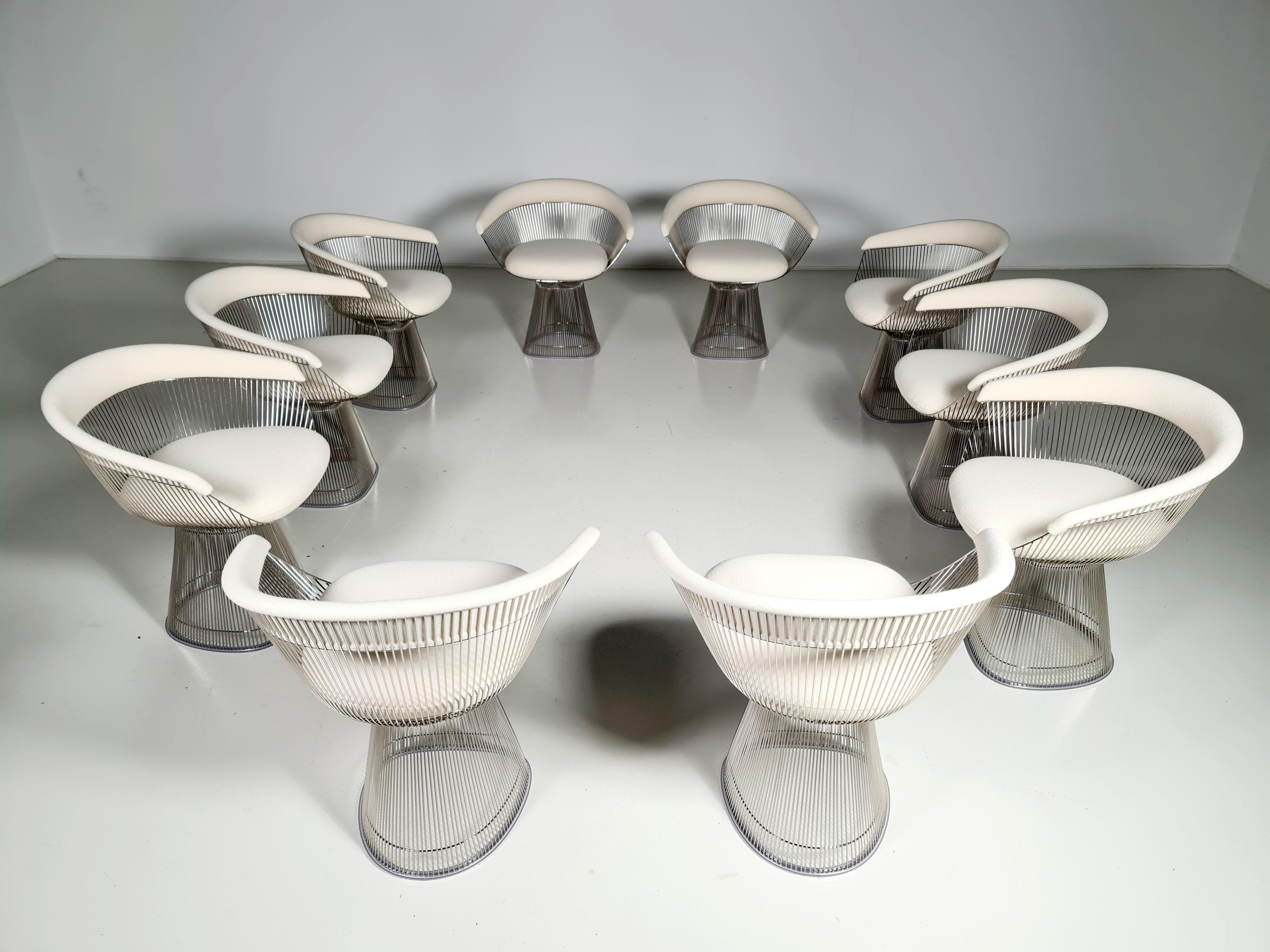 Warren platner sculptural curved wire dining chairs for Knoll International.
Designed in the 1960s, these chairs are timeless and integrate beautifully with many style tables. They function incredibly well as dining chairs as they are extremely