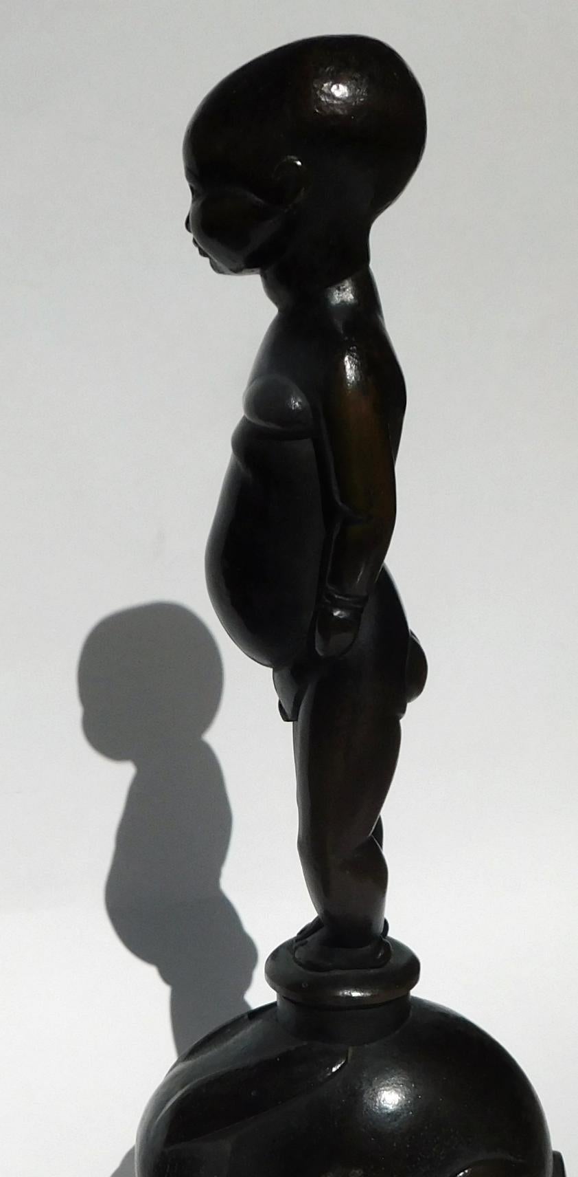 Escultura de bronce de Warren Wheelock, hacia 1930, Niño y conejo en venta 8