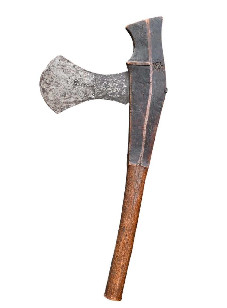 Hacha guerrera, azuela de la tribu Fang,  Gabón, siglo XIX Tribal en venta