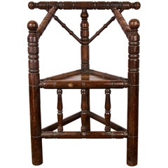 Antique Warwick Style Oak Chair Featuring Turned Detailing, circa 1900