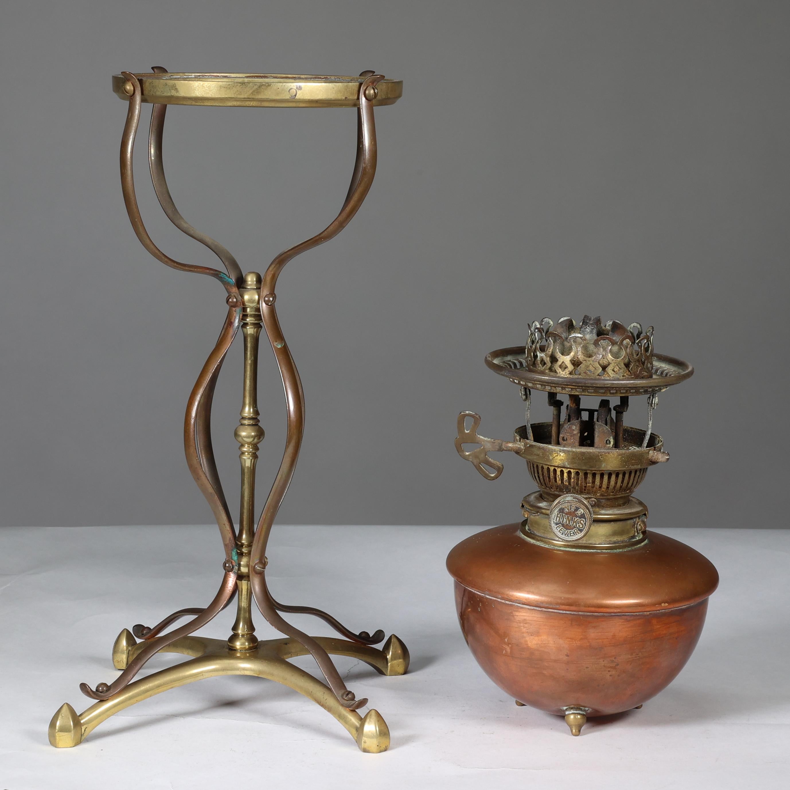 WAS Benson. Una lámpara de aceite de mesa de cobre y latón en venta 5