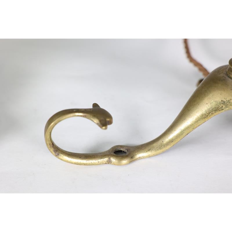 WAS Benson. Ein Paar Arts & Craft Tischlampen aus Messing mit einem Schlangenschwanz im Angebot 11