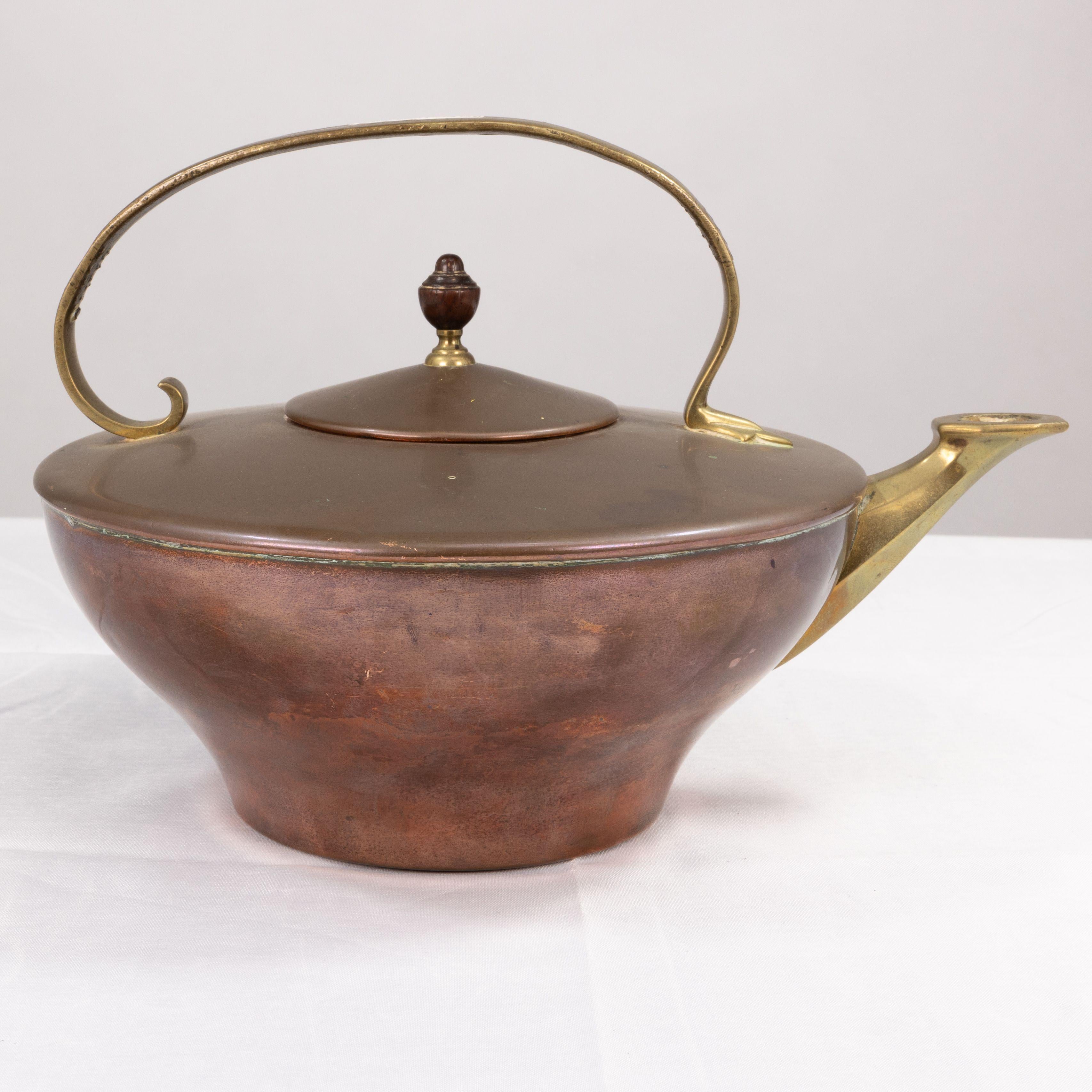 Was Benson. Un bollitore in rame e ottone Arts & Crafts di buona qualità In condizioni buone in vendita a London, GB