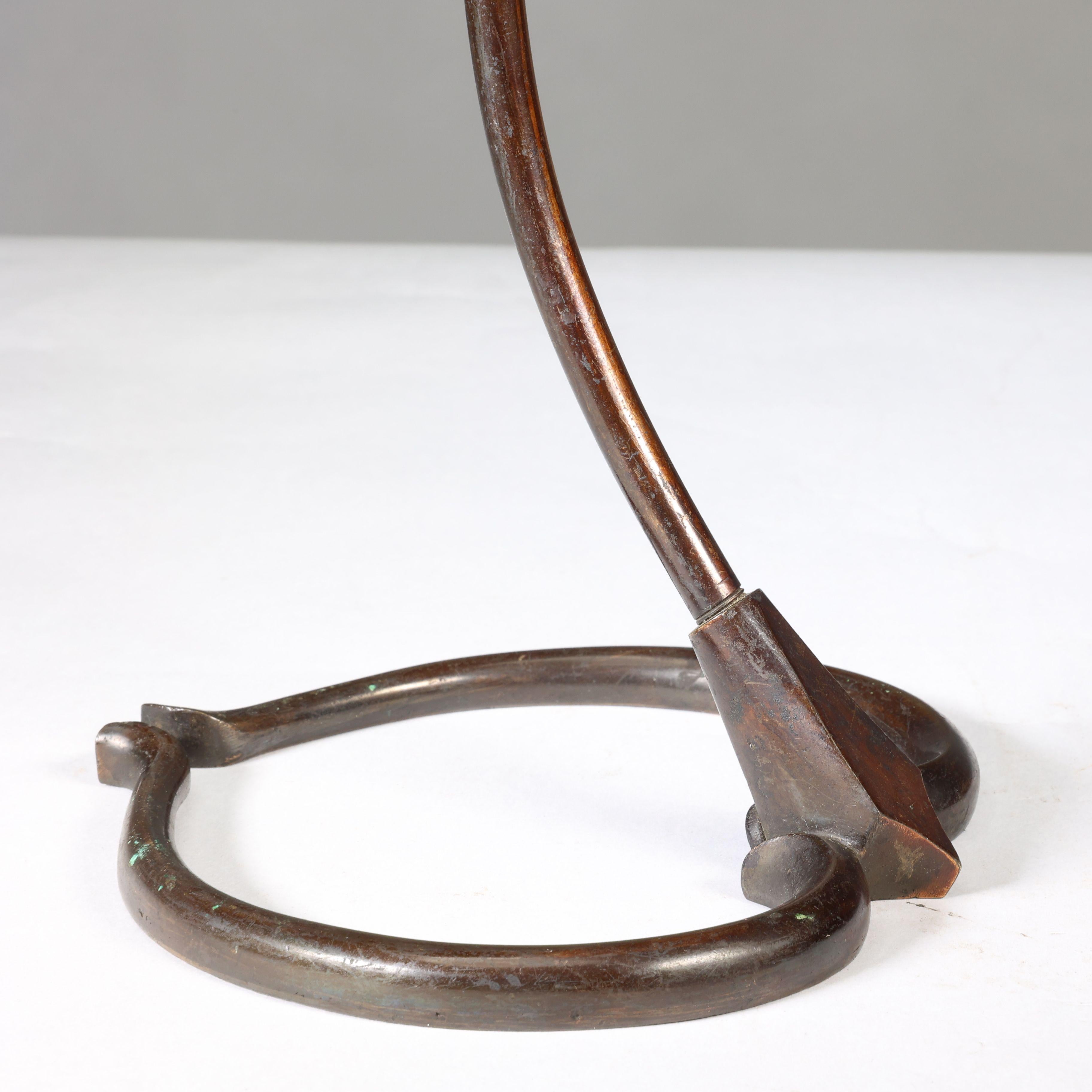 WAS Benson. Lights de table en forme de cygne en laiton patiné avec base en forme de coeur en vente 5