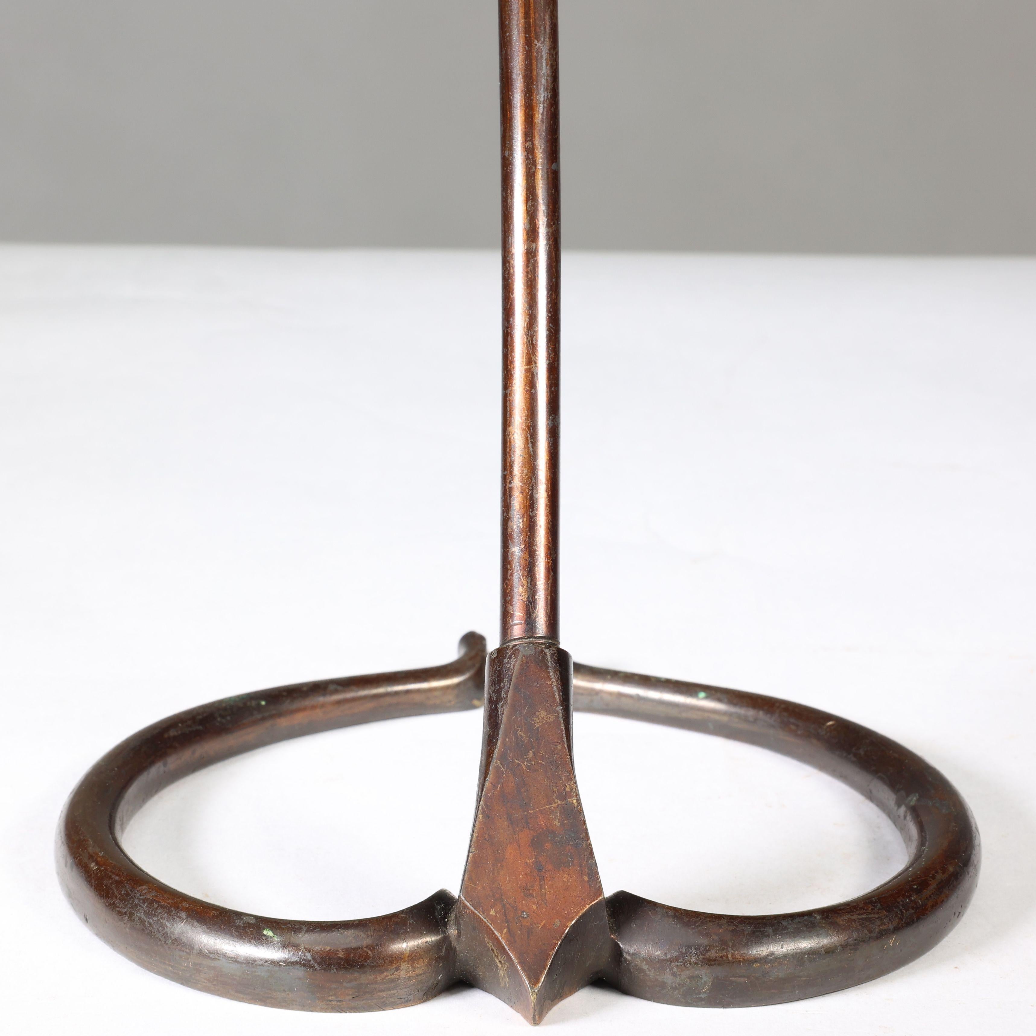 WAS Benson. Lights de table en forme de cygne en laiton patiné avec base en forme de coeur en vente 6