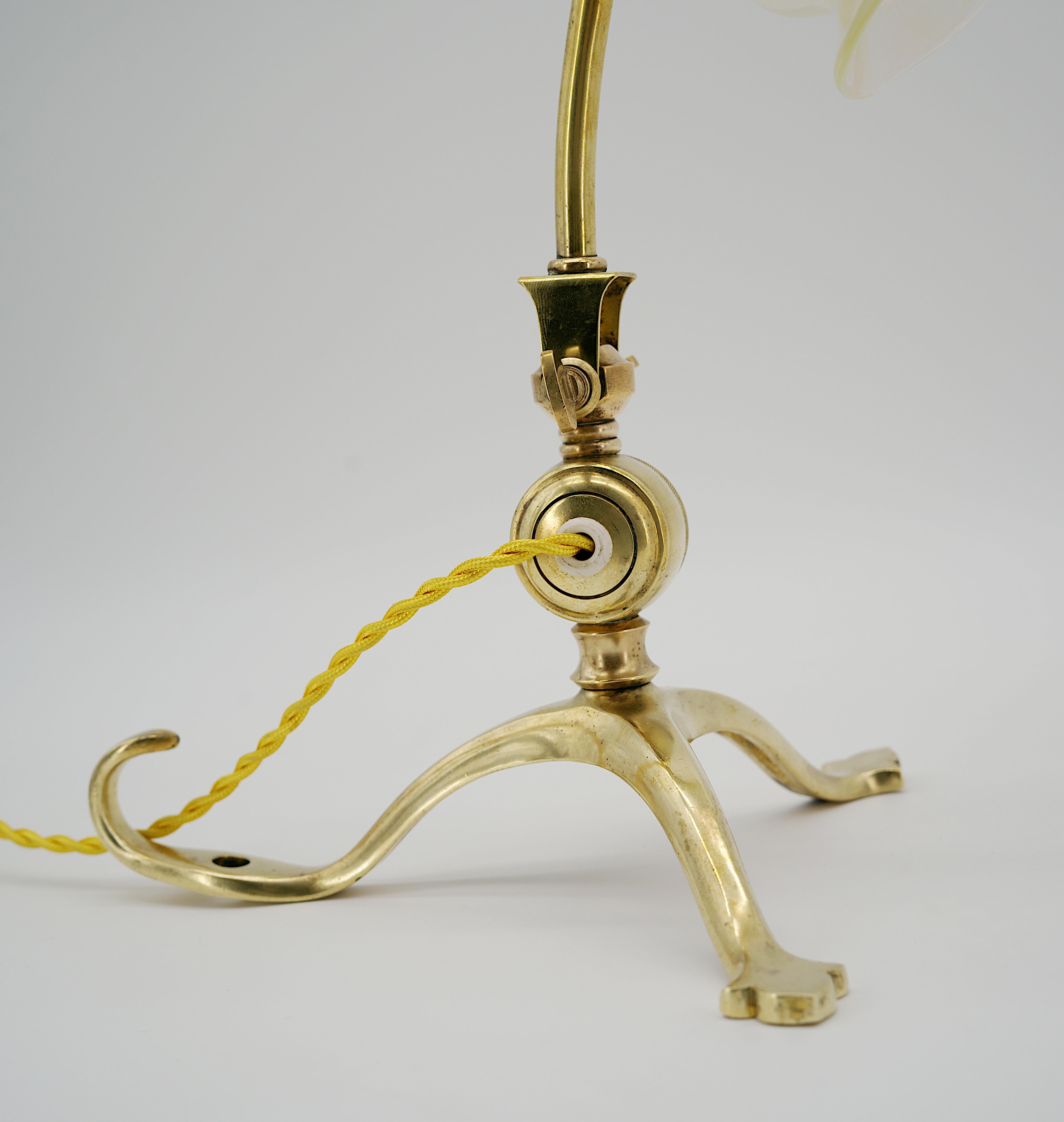 Britannico Lampada da tavolo o applique W.A.S. Benson, 1900 in vendita
