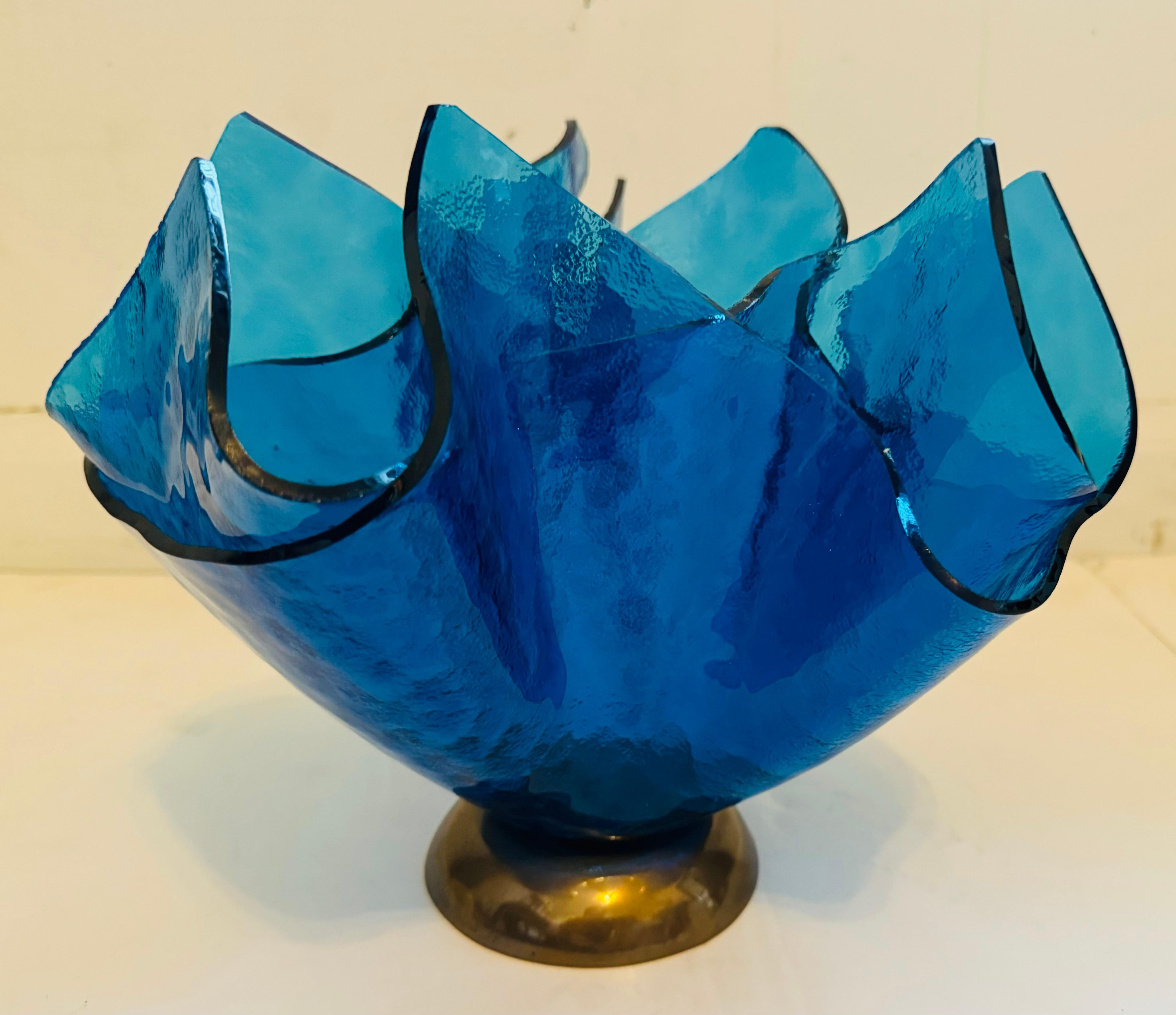 Post-Modern Was Fedrigolli Sculptural Glass 1980s Italian Vase For Sale