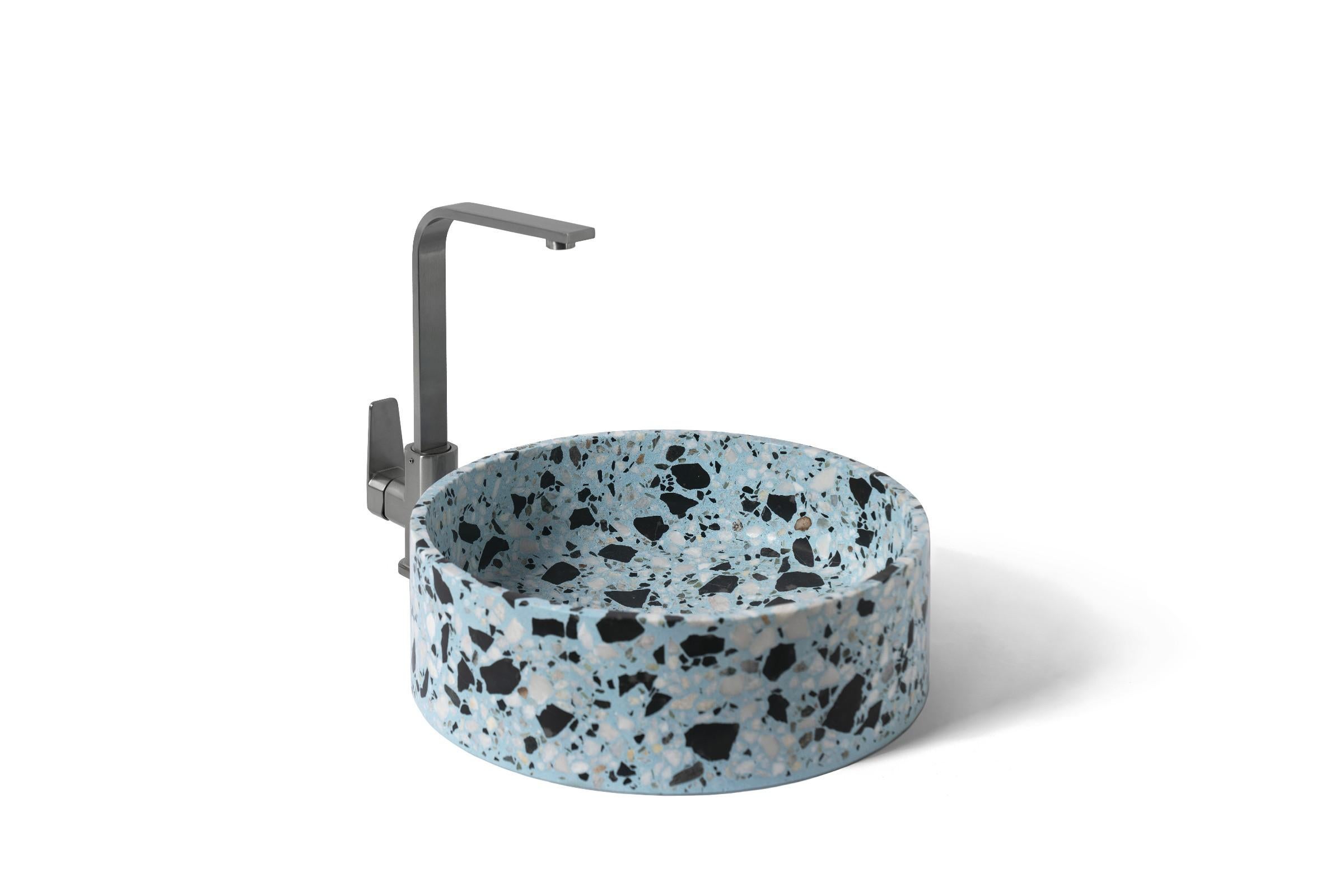 Wash Basin / Vessel Sink 'HUI' Made of Terrazzo 'White' For Sale 2