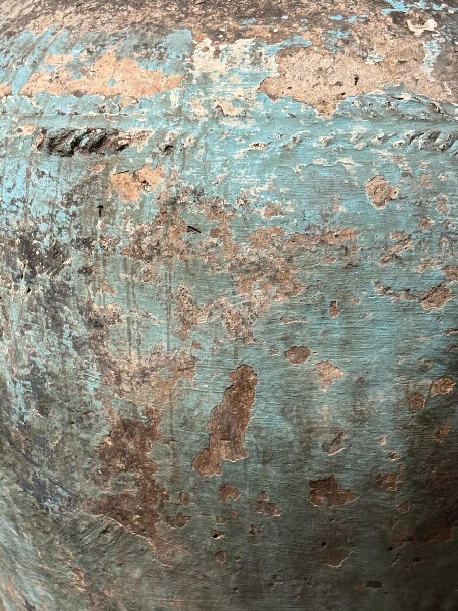 Vaso d'acqua blu e bianco lavato, India, XIX secolo in vendita 1