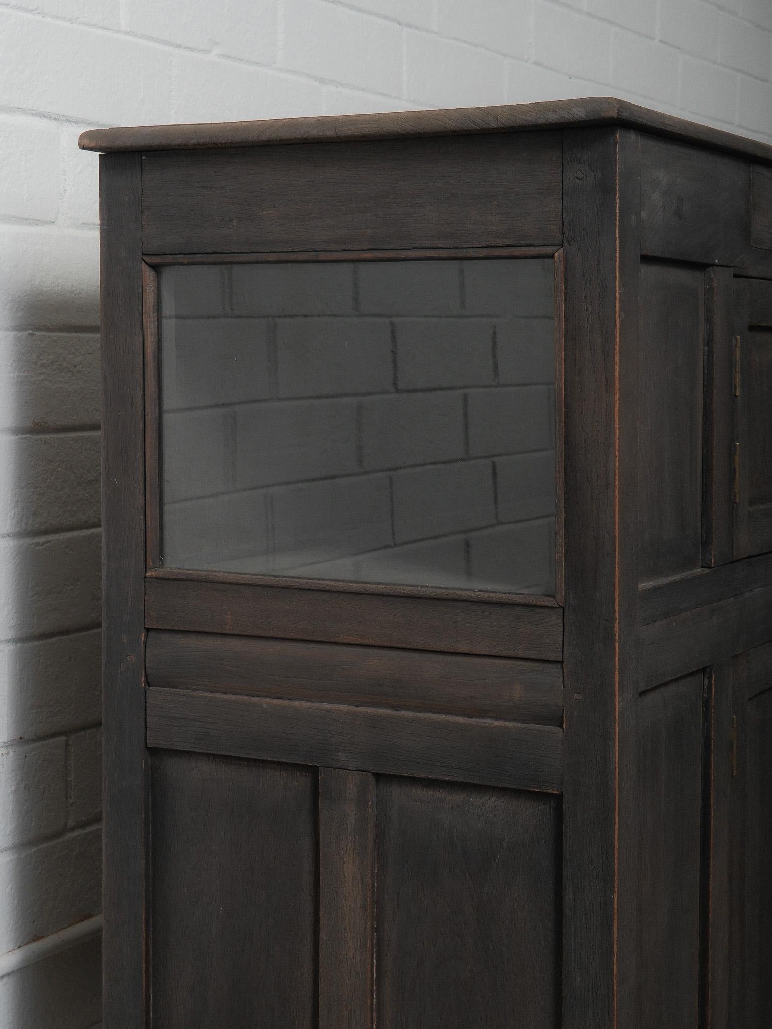 Mordenzato Washed Charcoal Wooden Sideboard in vendita