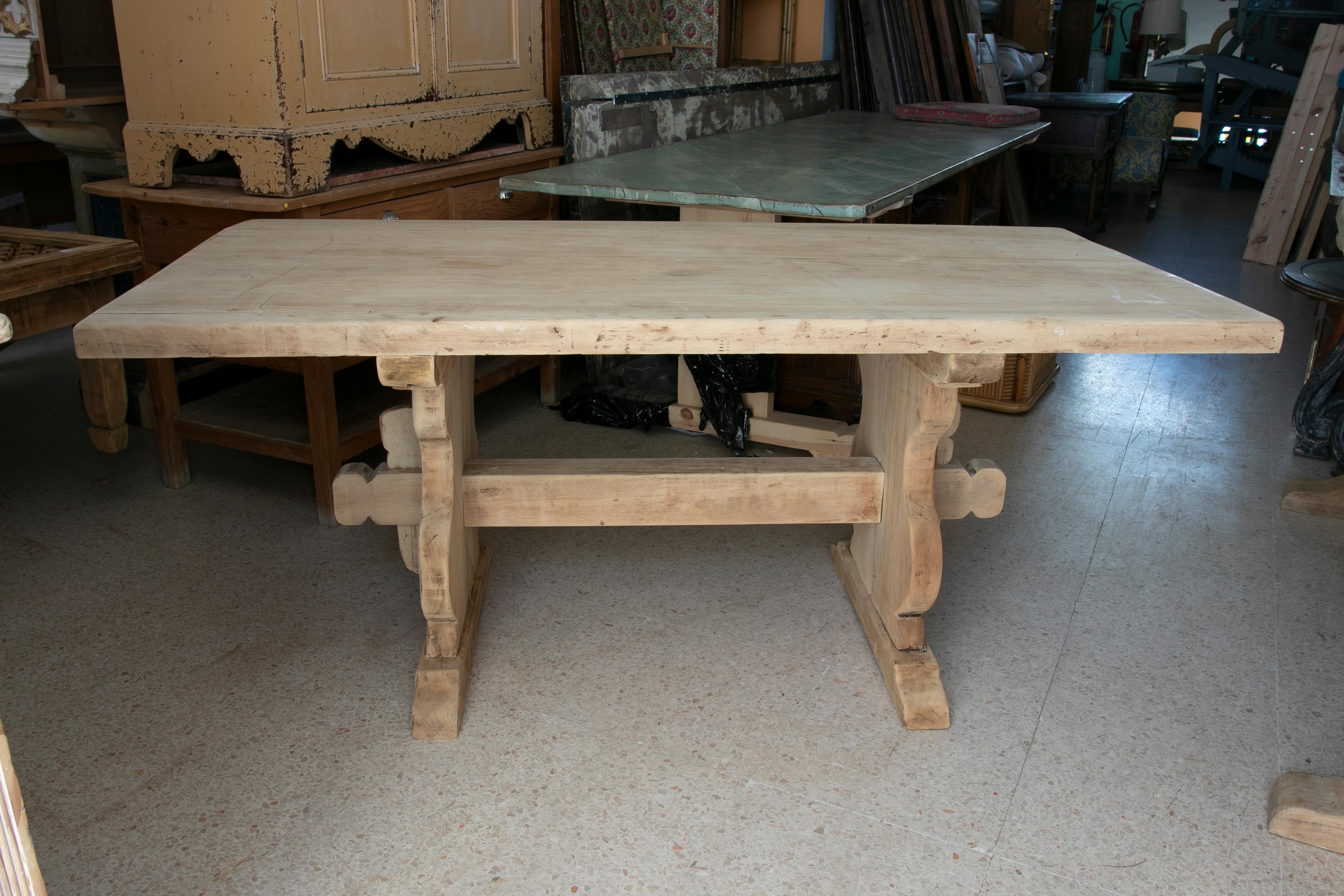 Spanish Washed Wood Table in Its Natural Colour with Crossbar at the Bottom For Sale