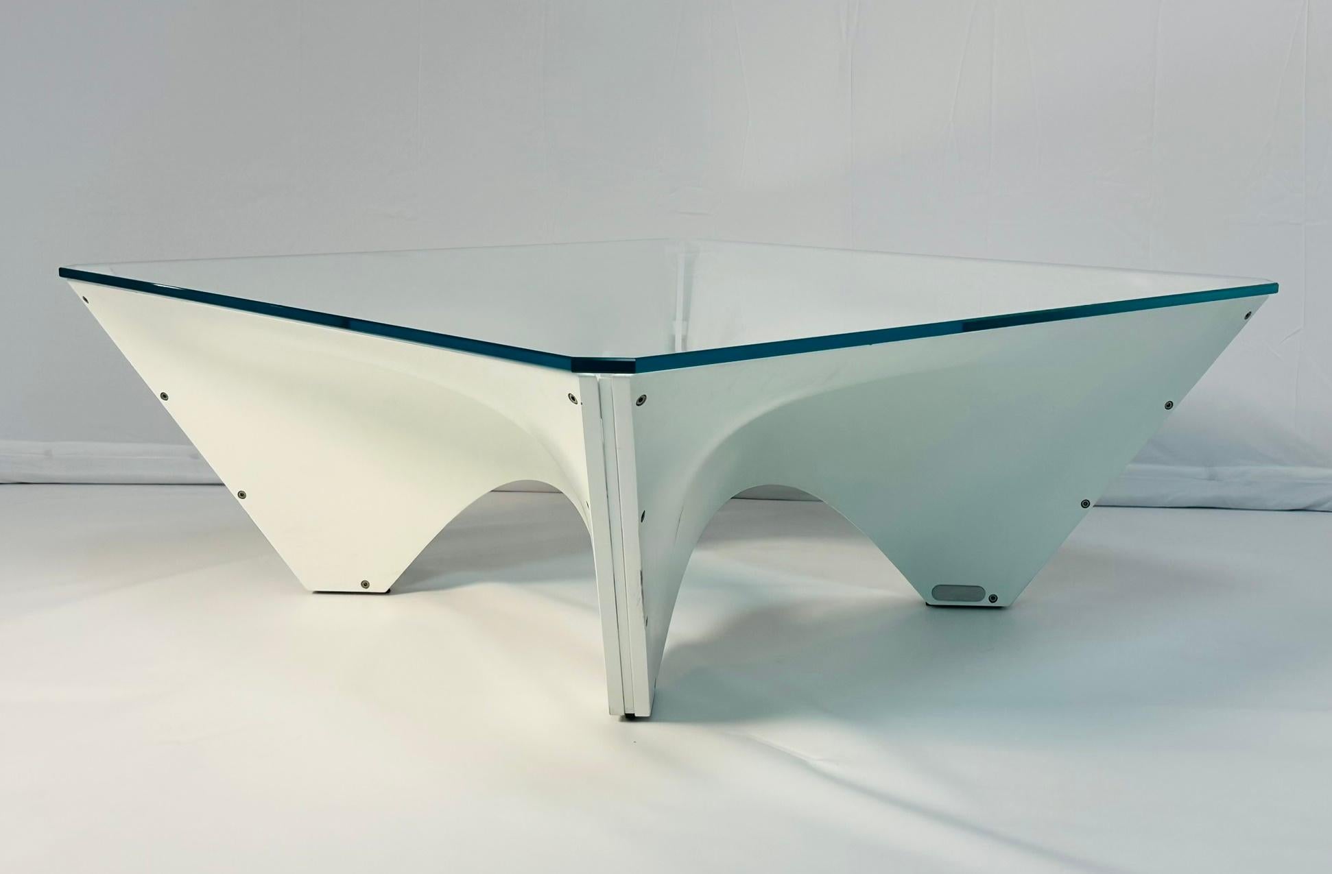 Américain Table basse Washington Corona signée David Adjaye pour Knoll en vente