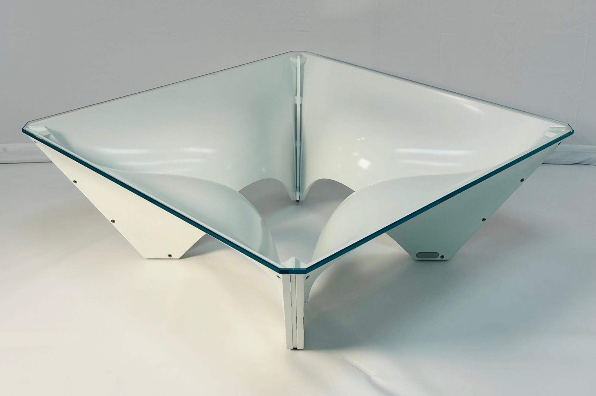Poudré Table basse Washington Corona signée David Adjaye pour Knoll en vente