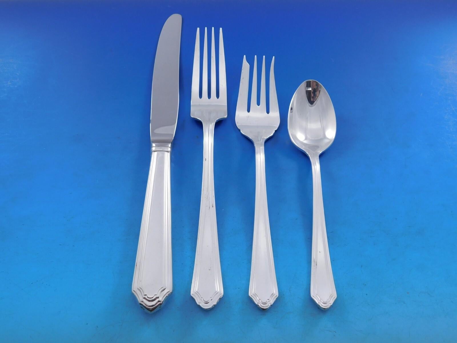 Set di posate in silverplate Washington Irving by Gorham - 65 pezzi. Questo set comprende:

12 coltelli da cena, 9.3/8