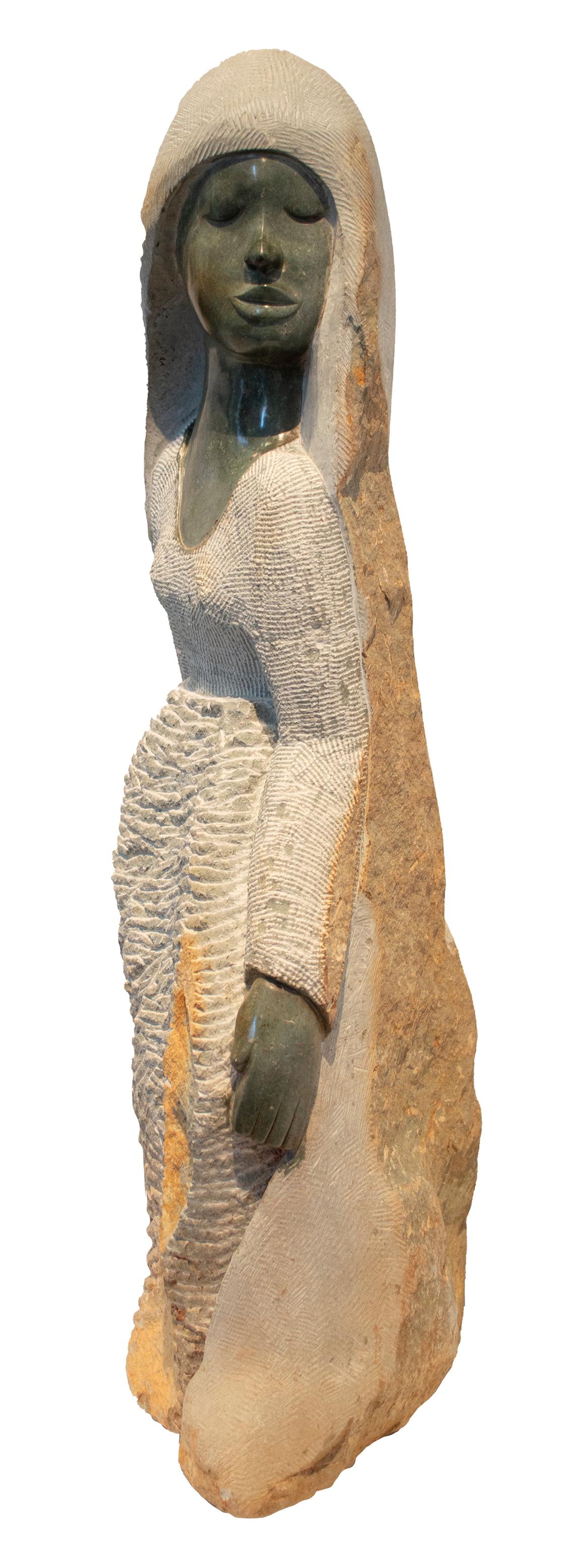 « Traditionnel Dresser », sculpture en pierre d'opale du sculpteur Shona Washington Msonza en vente 5