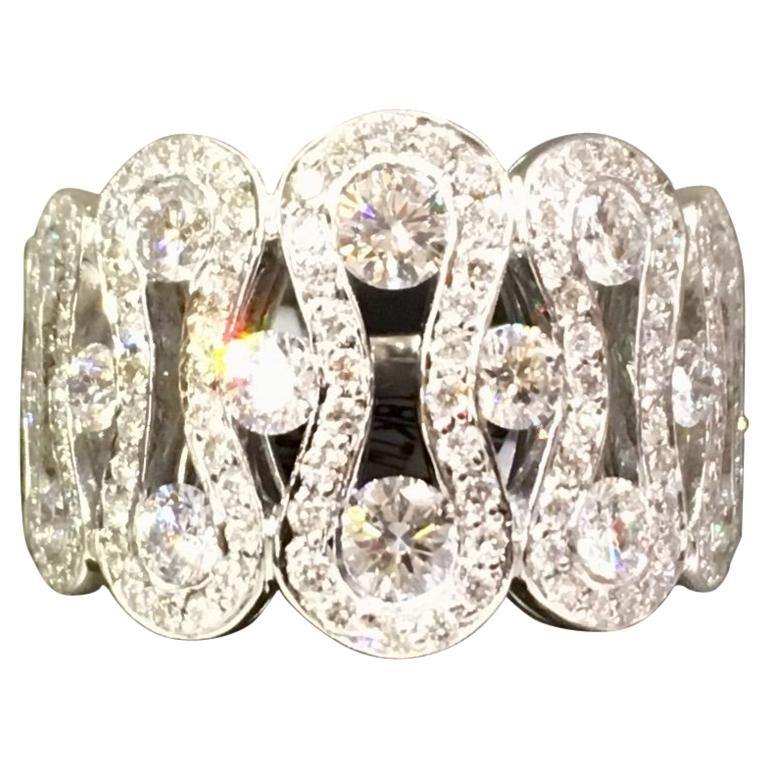 Waskoll Diamond Pavage 18 Karat White Gold Wave Ring For Sale