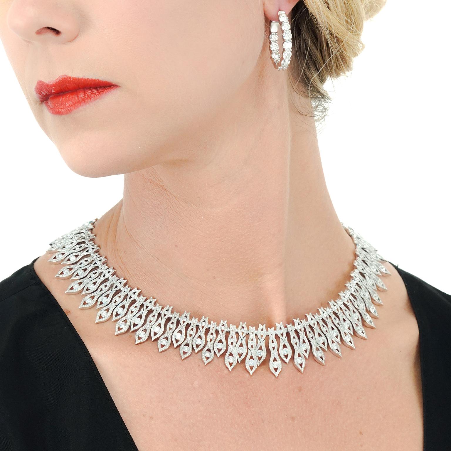 Waskoll Paris Collier Flamme 24 carats de diamants Excellent état - En vente à Litchfield, CT