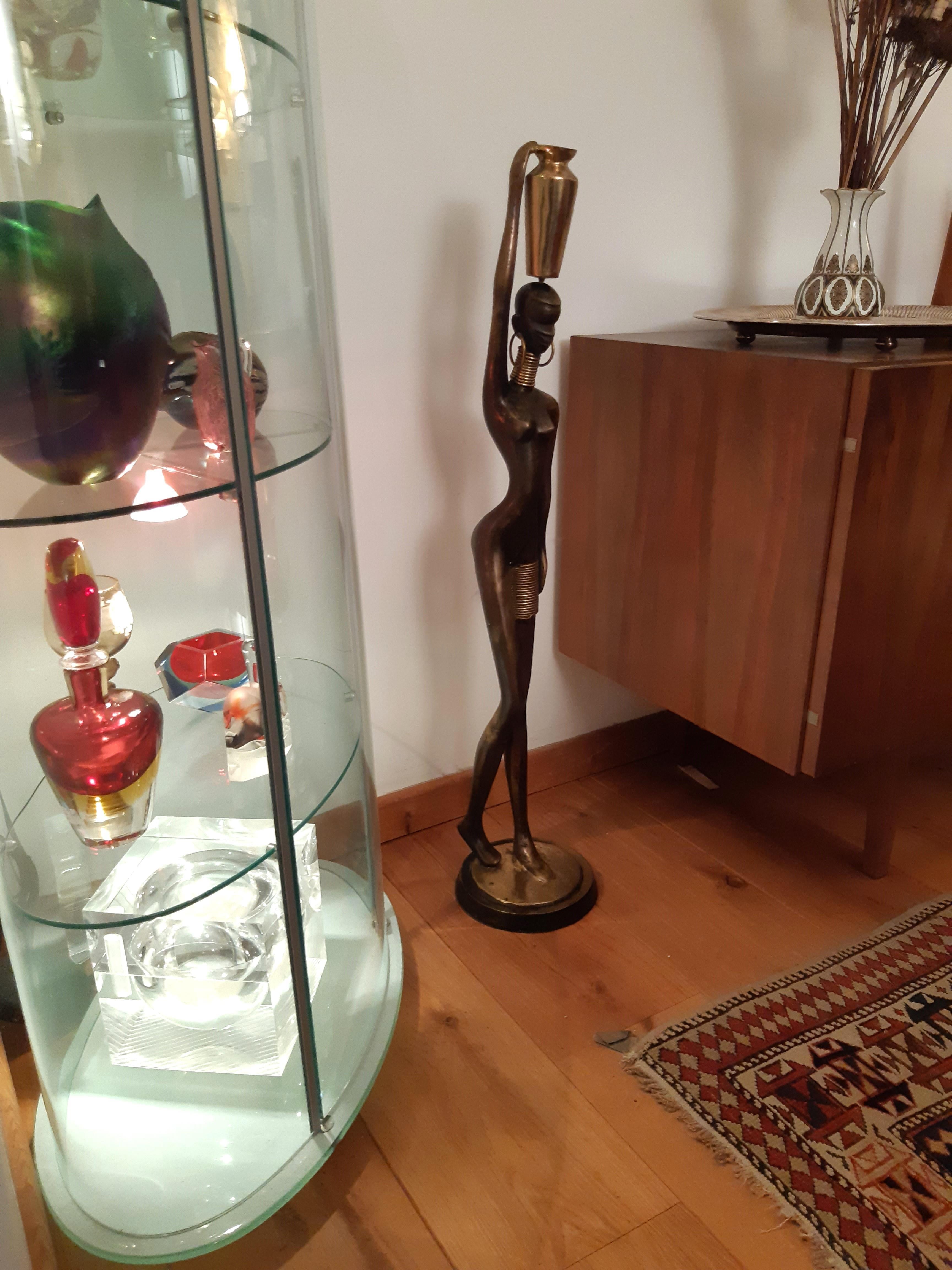 Bronzo Wasserträgerin Bronze nach Karl Hagenauer 98cm 60er Jahre in vendita