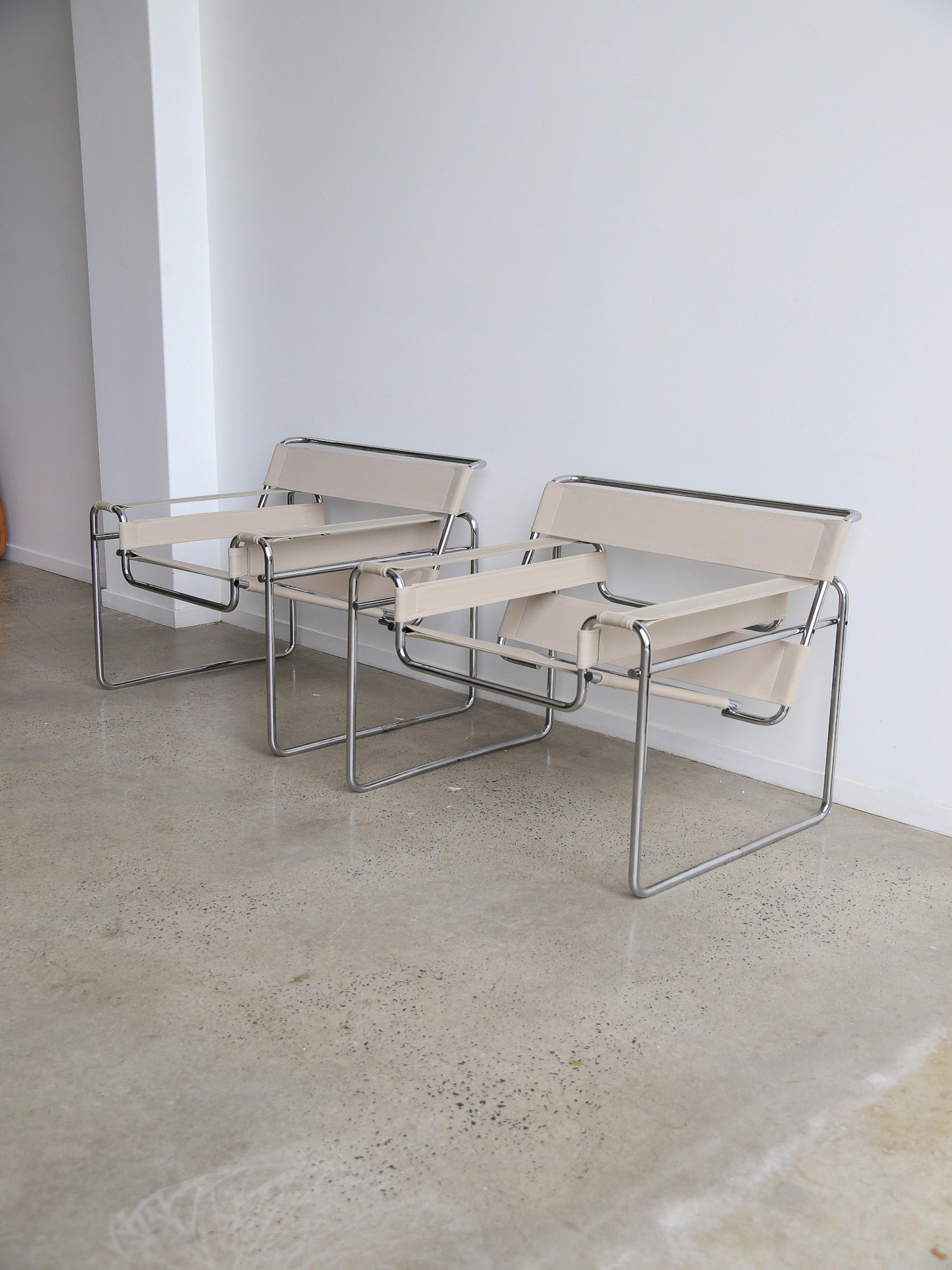 Wassily Armchair by Marcel Breuer for Knoll 1960s 4