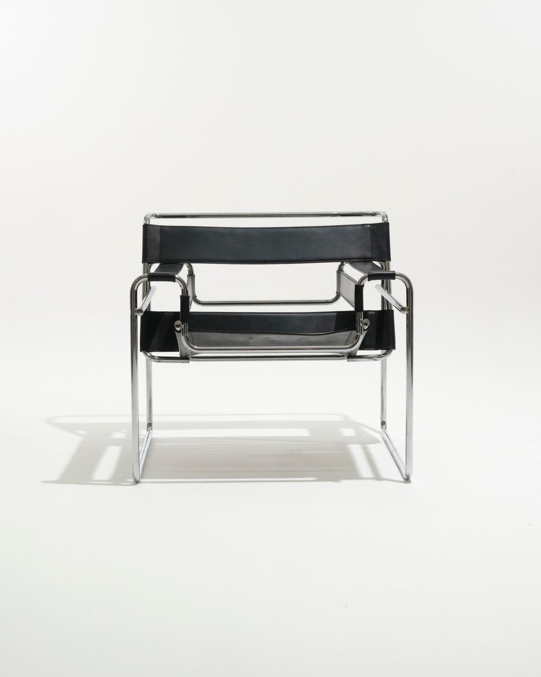 Wassily-Sessel aus schwarzem Leder, Marcel Breuer, 2000er Jahre im Angebot 3