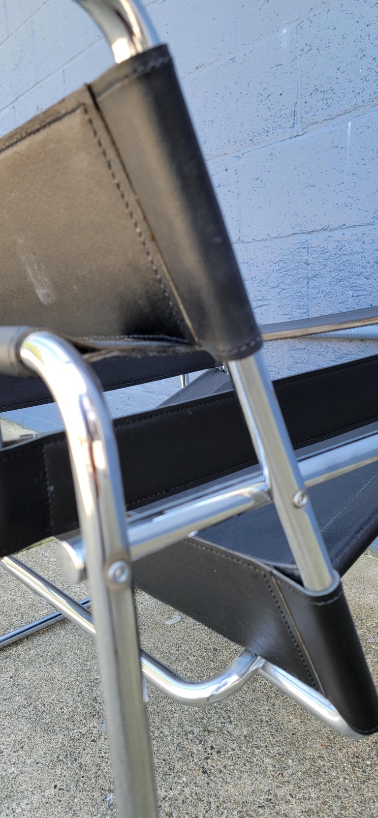 Wassily Black Leather and Chrome Lounge Chair Italy For Sale at 1stDibs