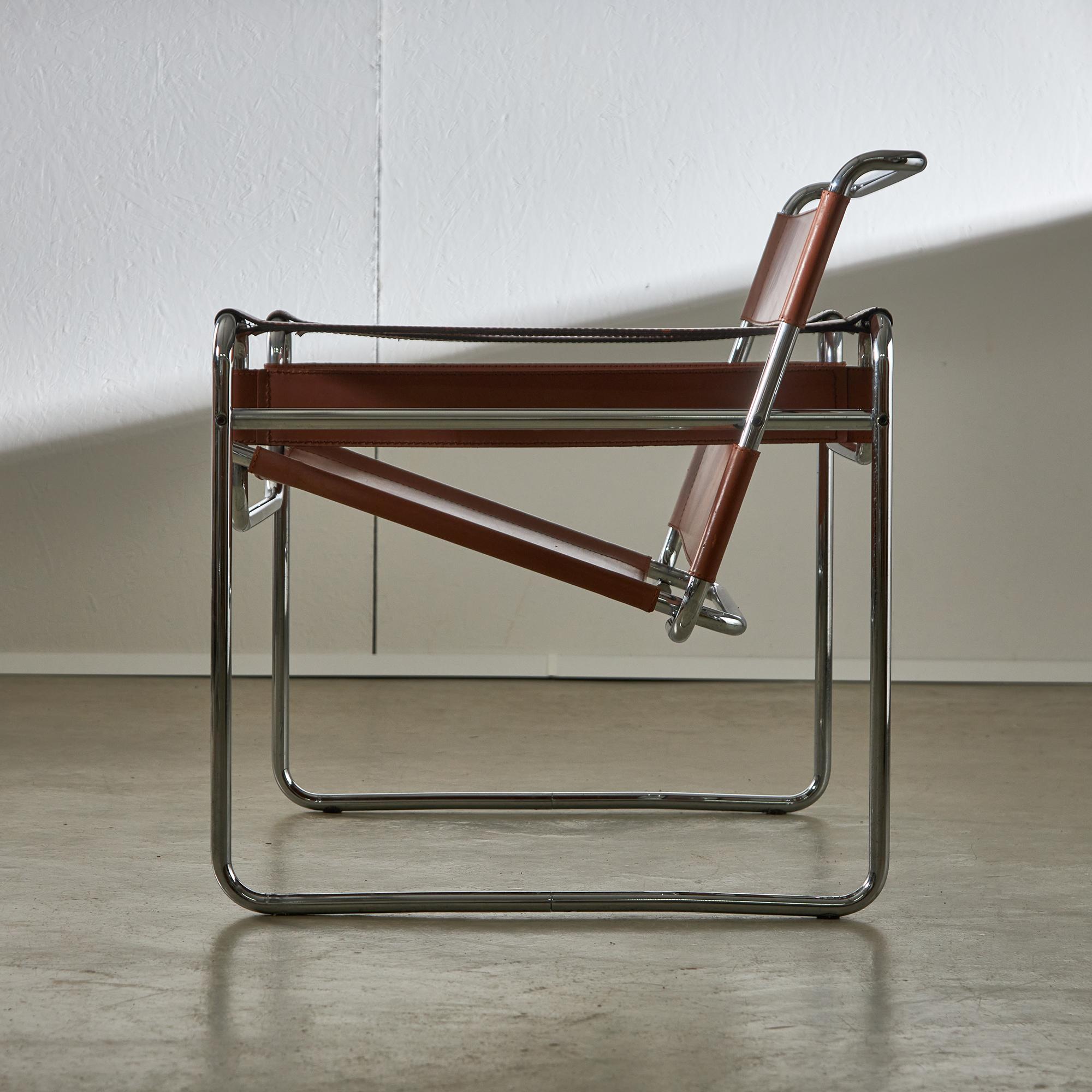 Wassily Chair by Marcel Breuer for Gavina, 1920s In Good Condition In Budapest, HU