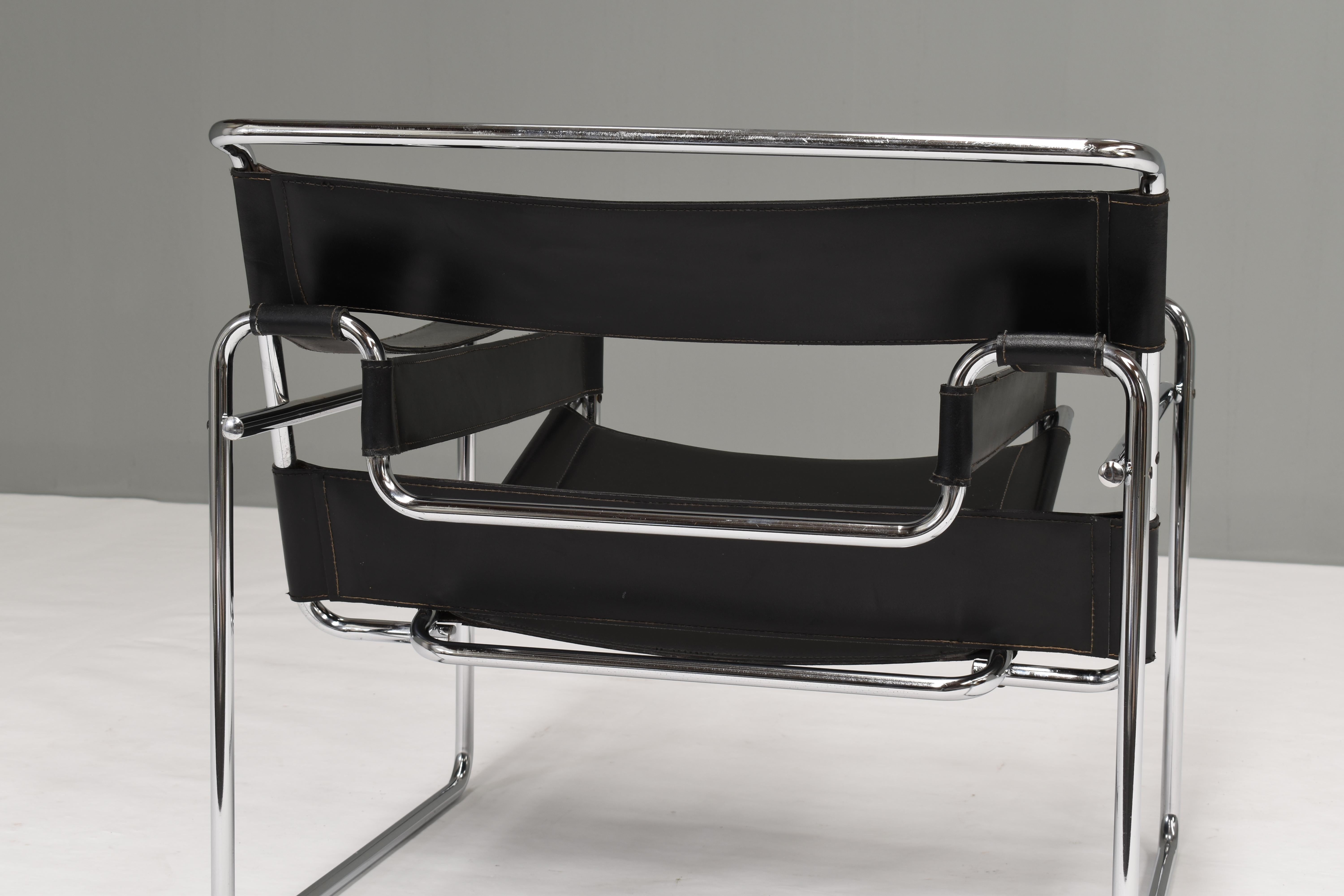 Wassily Chair by Marcel Breuer for Knoll in Black Leather circa 1970-80 8