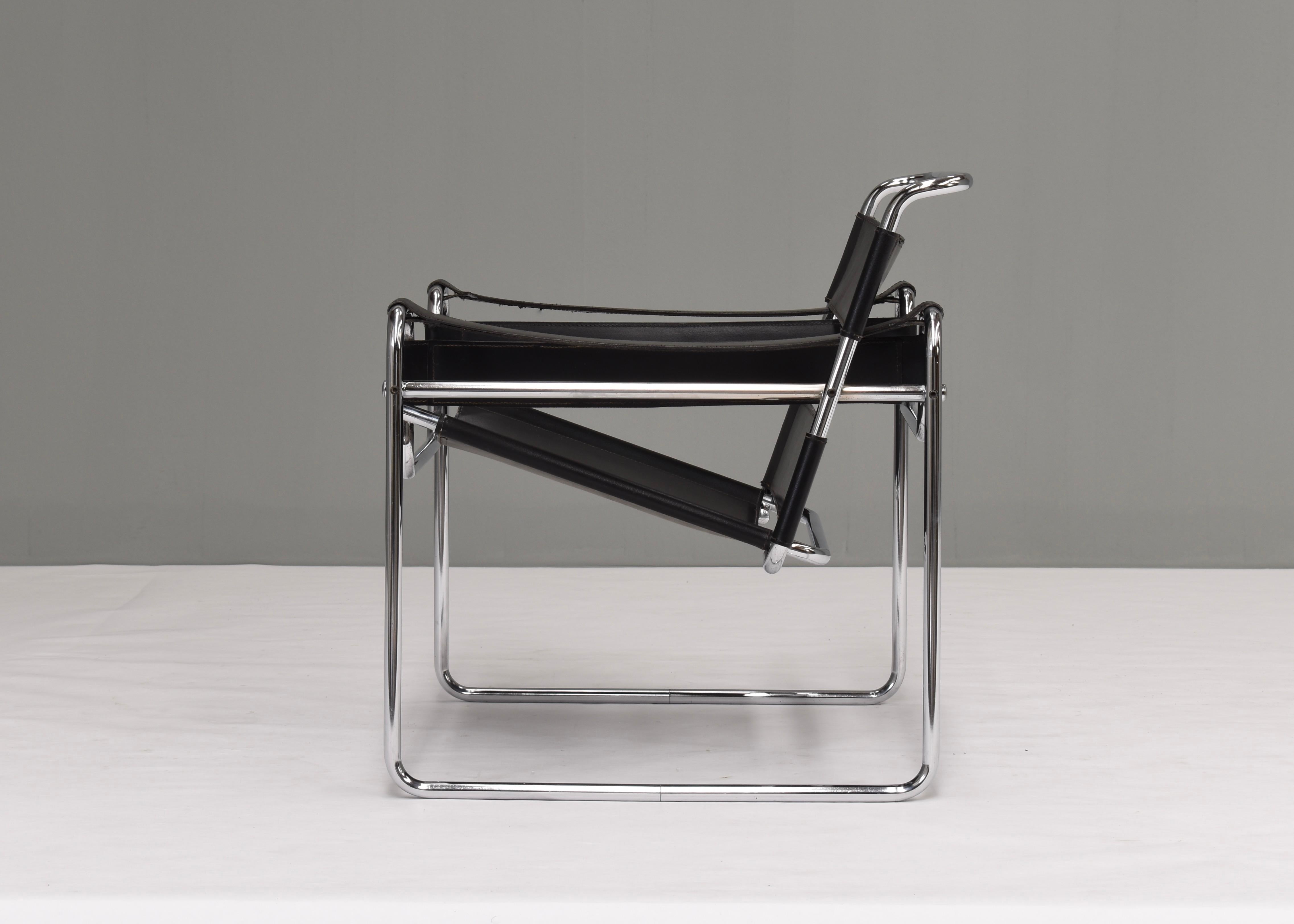 Wassily chair by Marcel Breuer for KNOLL, circa 1970-80

Designer: Marcel Breuer

Manufacturer: KNOLL

Country: USA

Model: Wassily armchair

Design period: circa 1925

Date of manufacturing: 1970-80’s

Size cm W x D x H: 79 x 66 x 73,