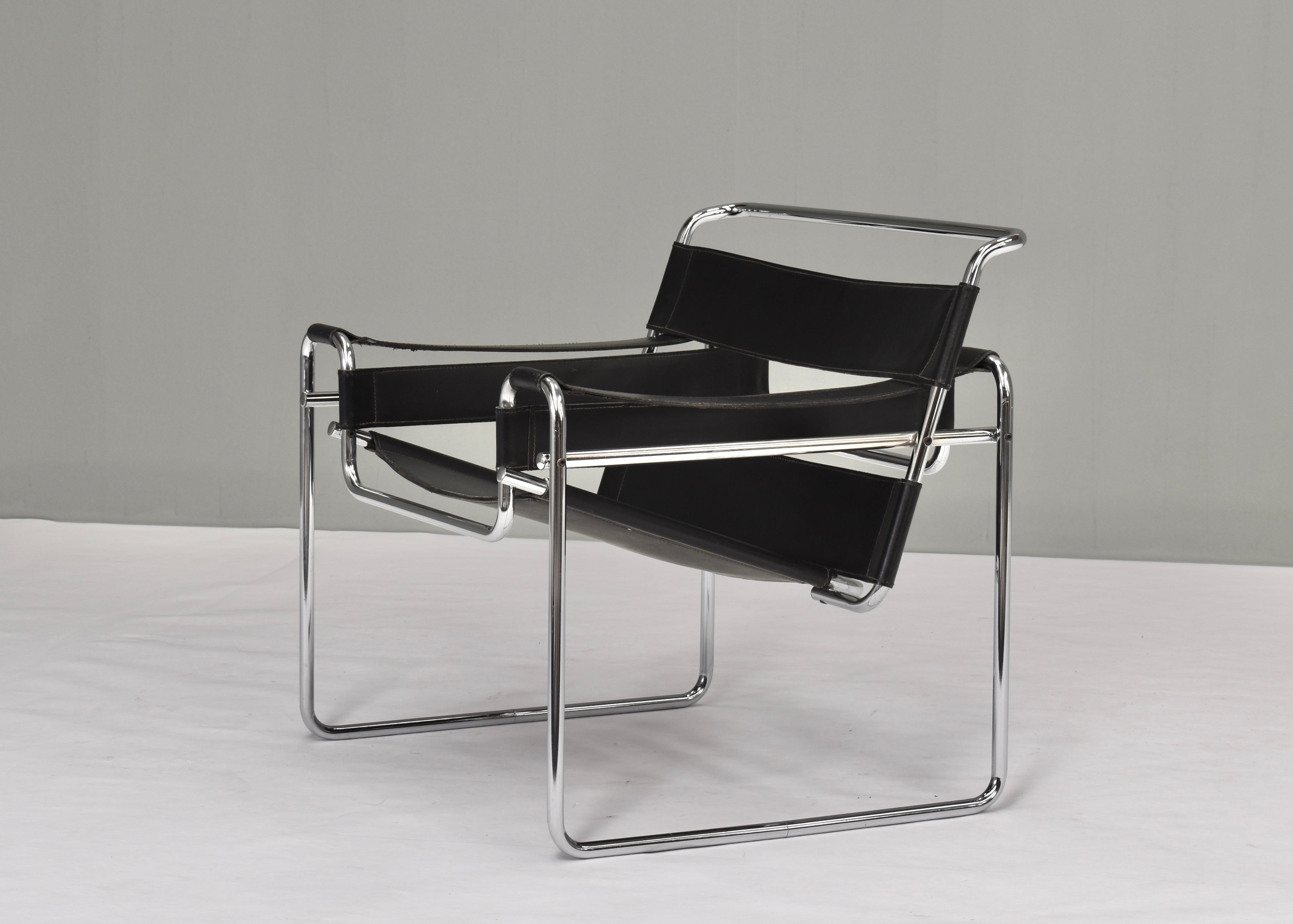 American Wassily Chair by Marcel Breuer for Knoll in Black Leather circa 1970-80