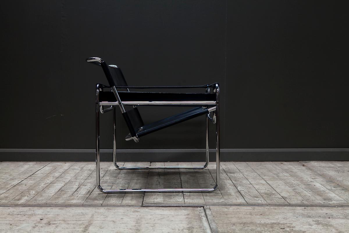 Wassily Chair by Marcel Breuer for Knoll International In Good Condition In Chesham, GB