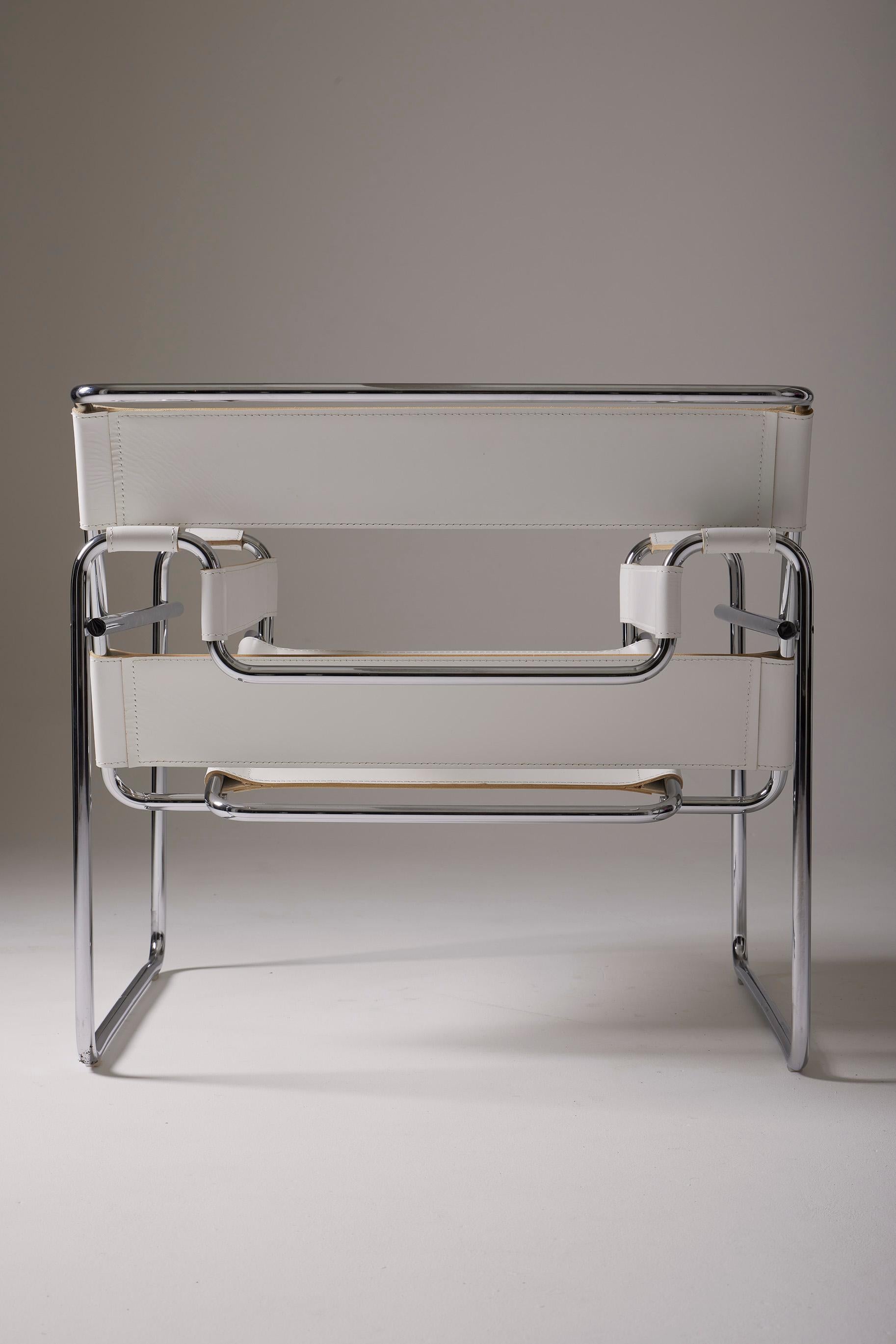 Signed Wassily Chair by Marcel Breuer for Knoll For Sale 2