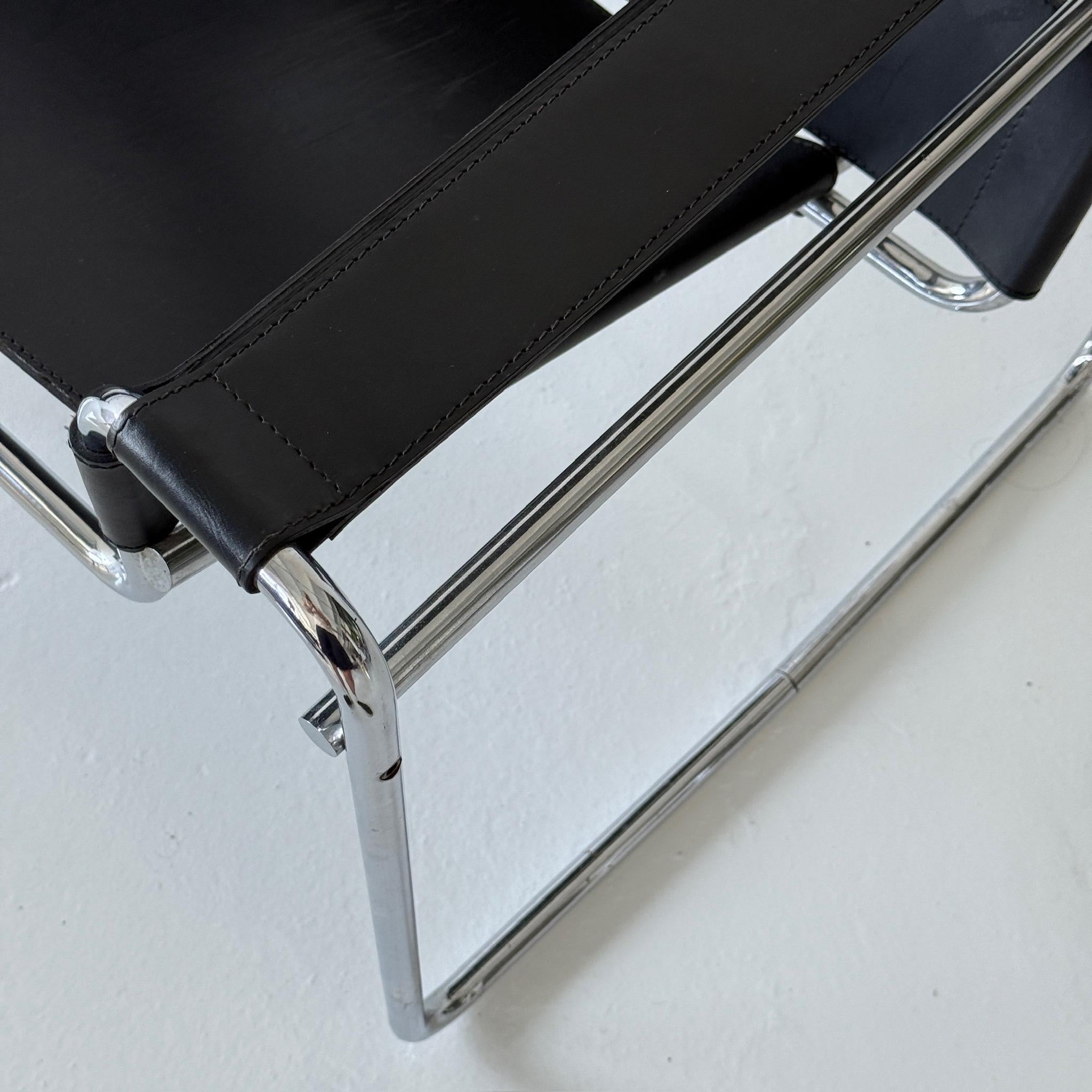 Wassily-Stühle von Marcel Breuer für Gavina im Angebot 1
