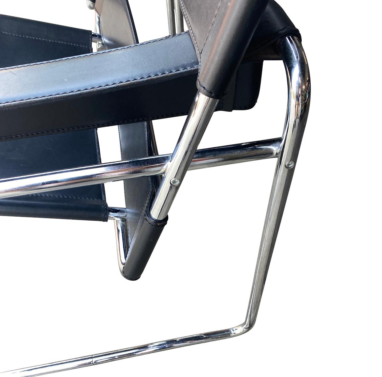 20th Century Wassily Chairs in Chrome and Leather Designed by Marcel Breuer