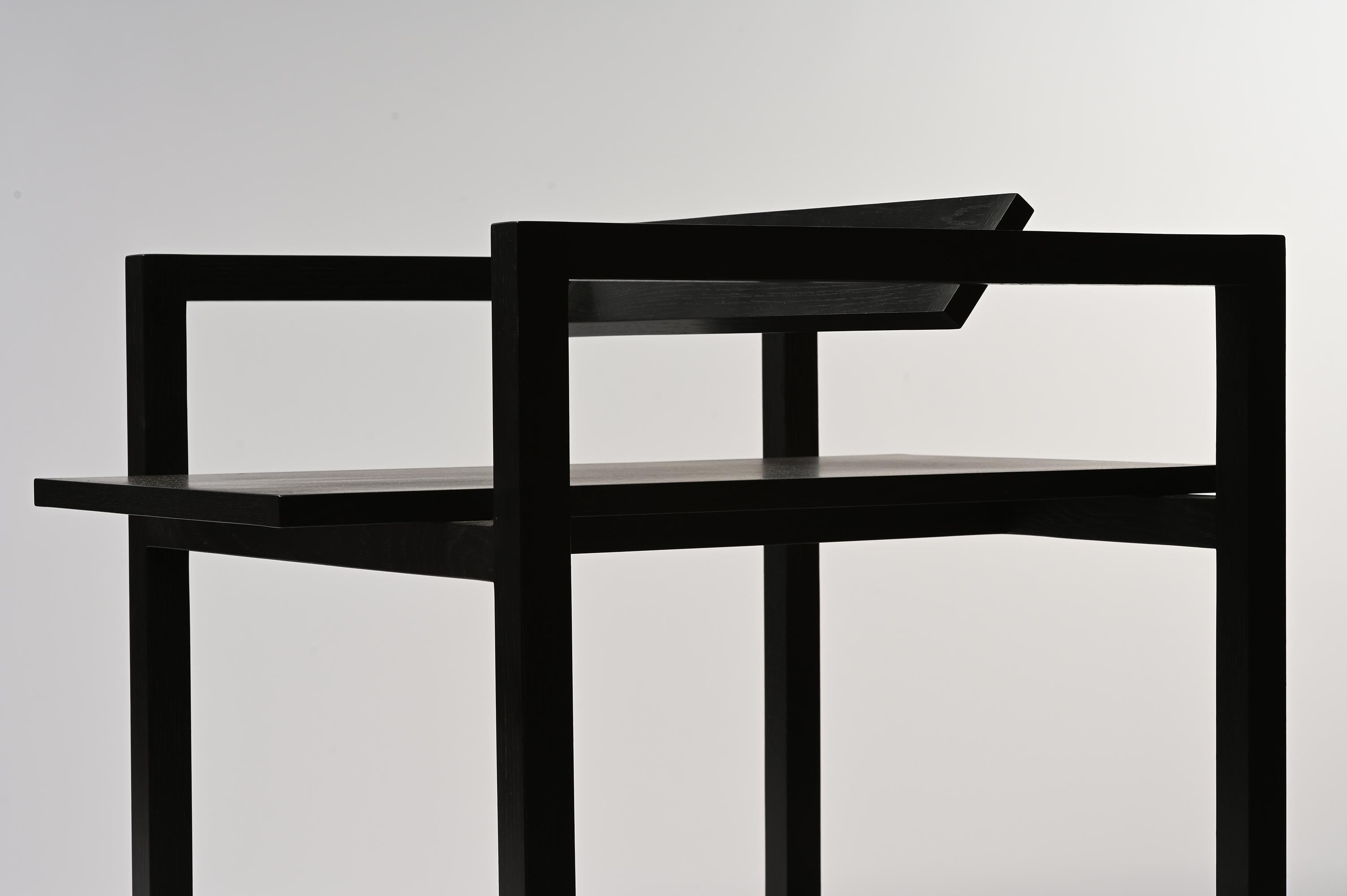 Wassily-inspirierter schwarzer Holzkastenstuhl mit drehbarer Rückenlehne von N. Bijan Pourfard (Ebonisiert) im Angebot
