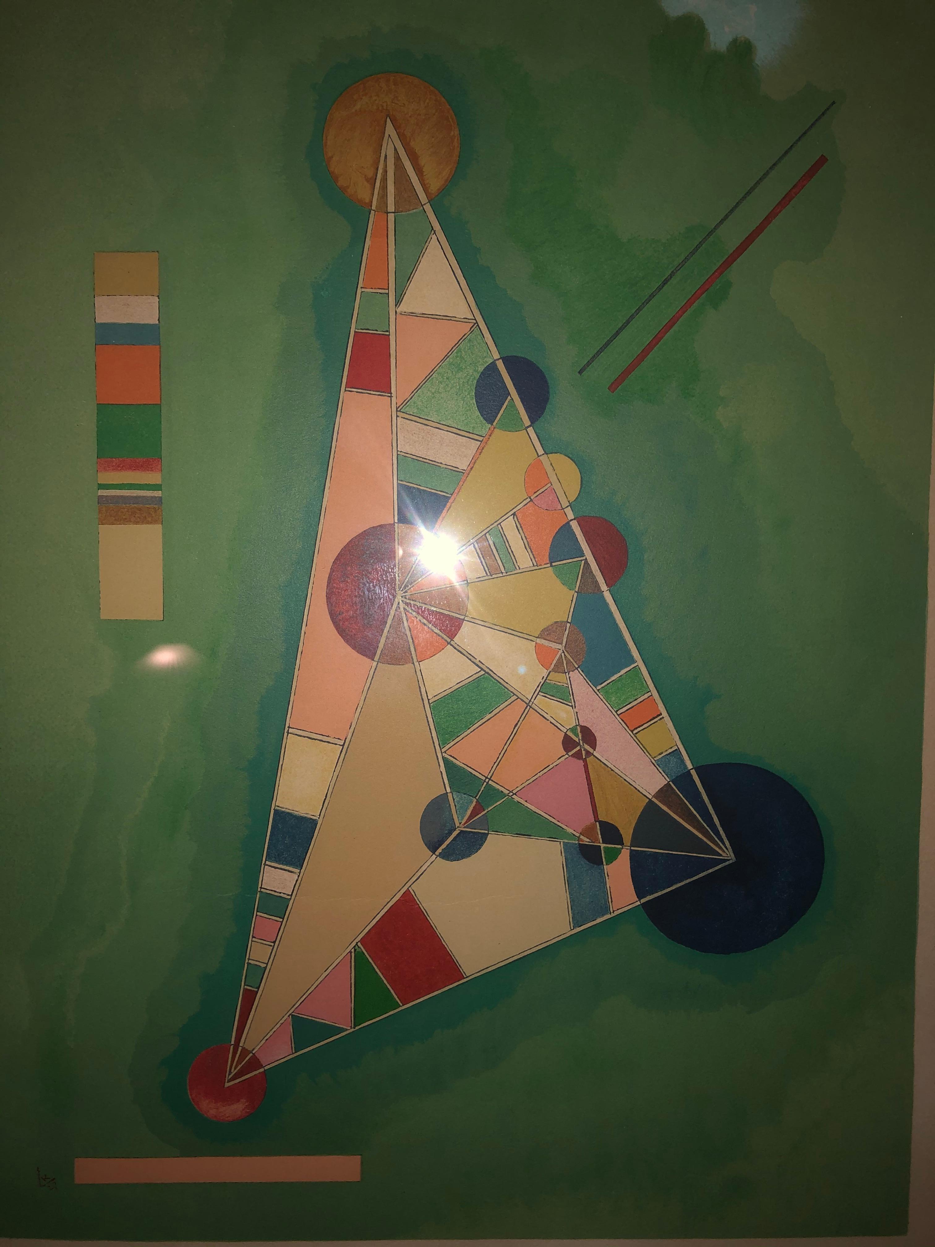 Wassily Kandinsky Abstract Print - Kandinsky "Bunt im Dreieck" Lithograph on Arches Paper
