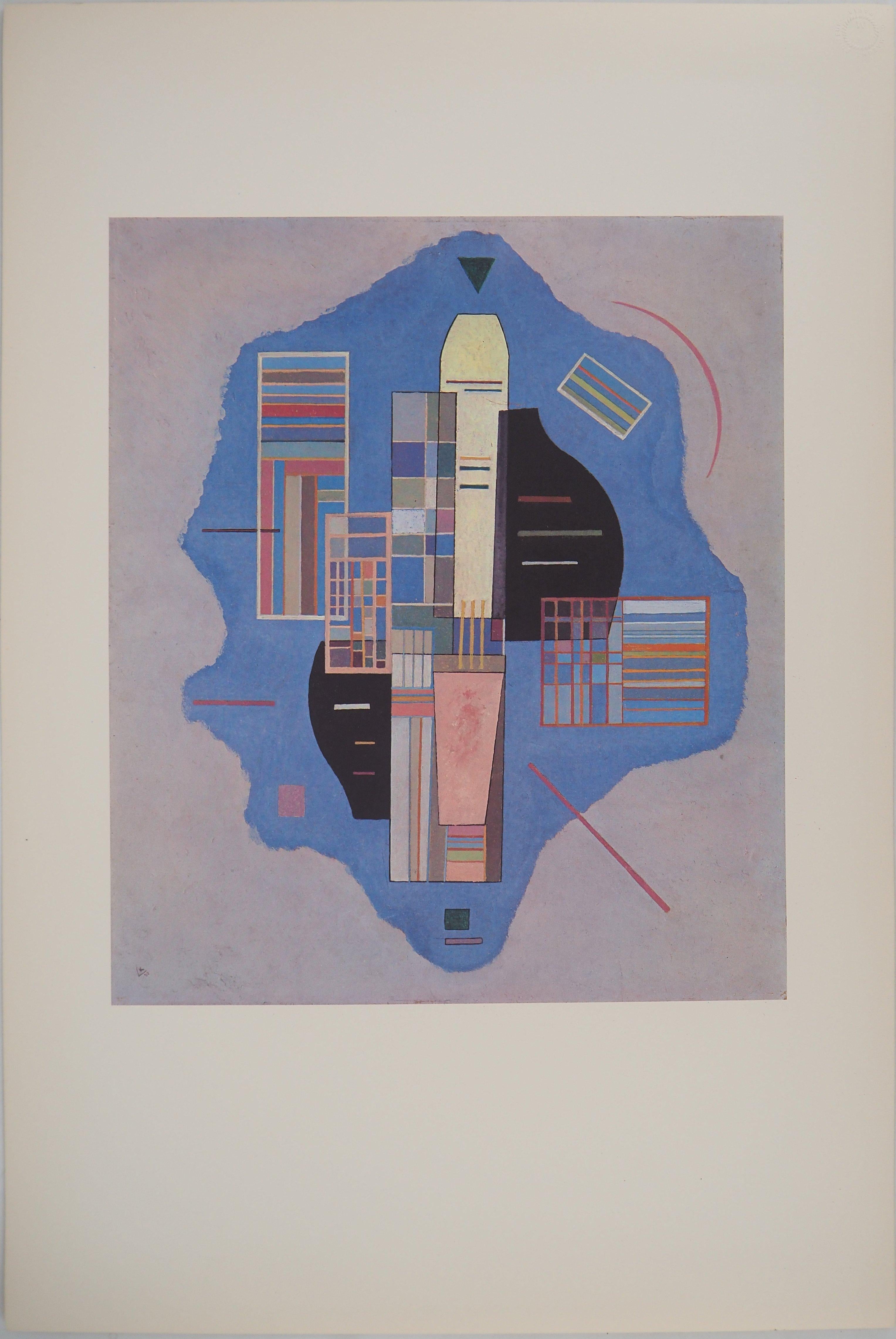 Wassily Kandinsky Abstract Print – Surrealistisches Stadtbild in Blau - Heliogravüre auf Vellum