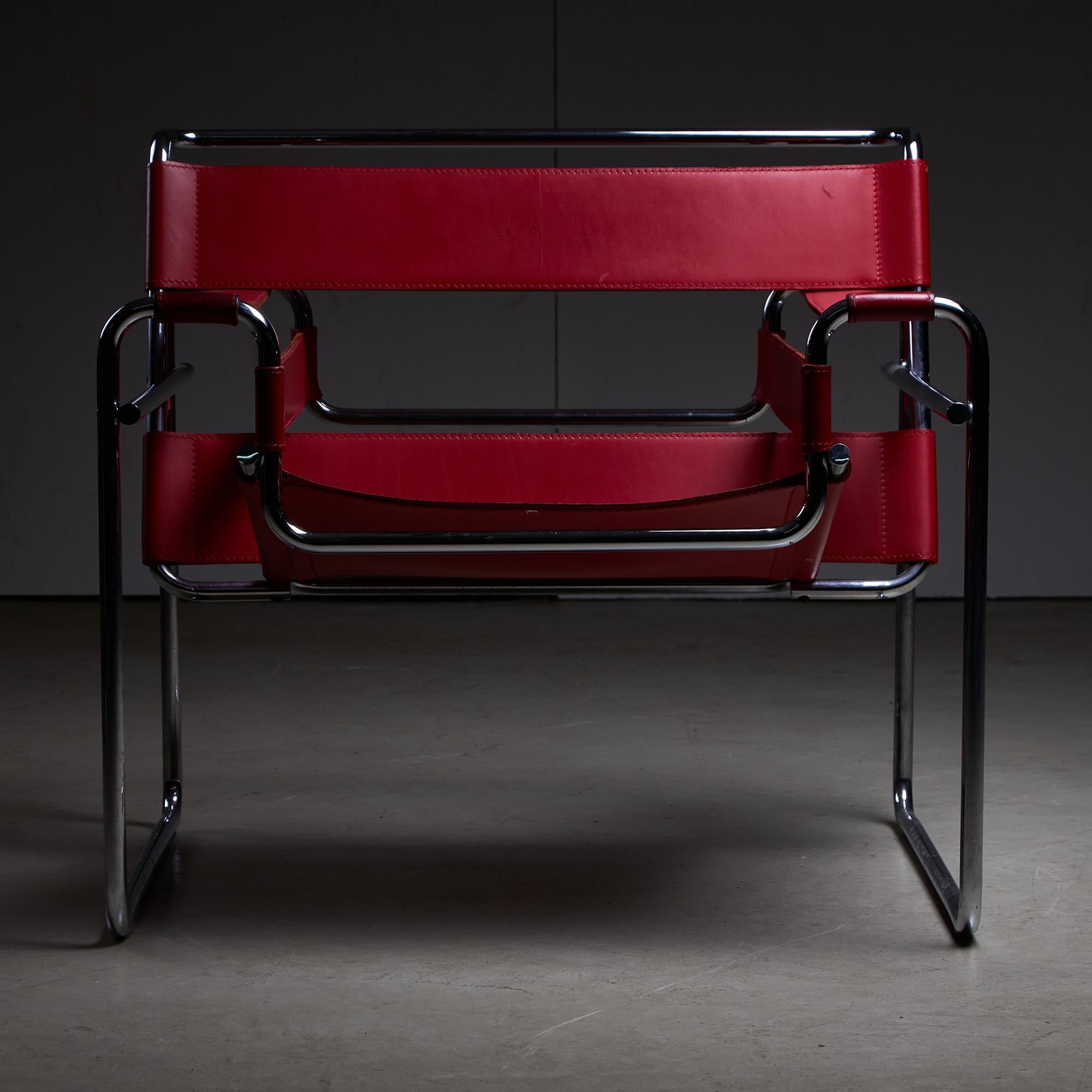 Early 20th Century Wassily Lounge Chair by Marcel Breuer for Knoll, 1920s For Sale