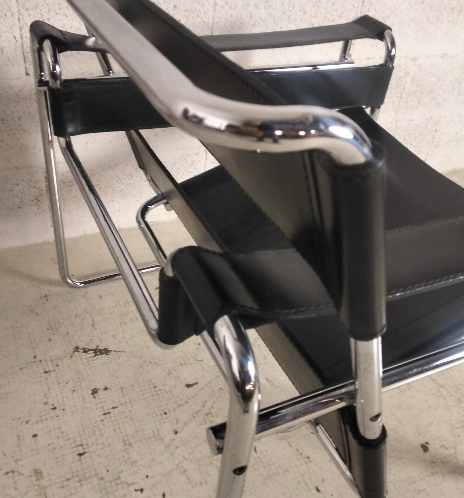 Wassily Sessel aus verchromtem Stahl und Leder von Marcel Breuer für Gavina 60er Jahre im Angebot 8